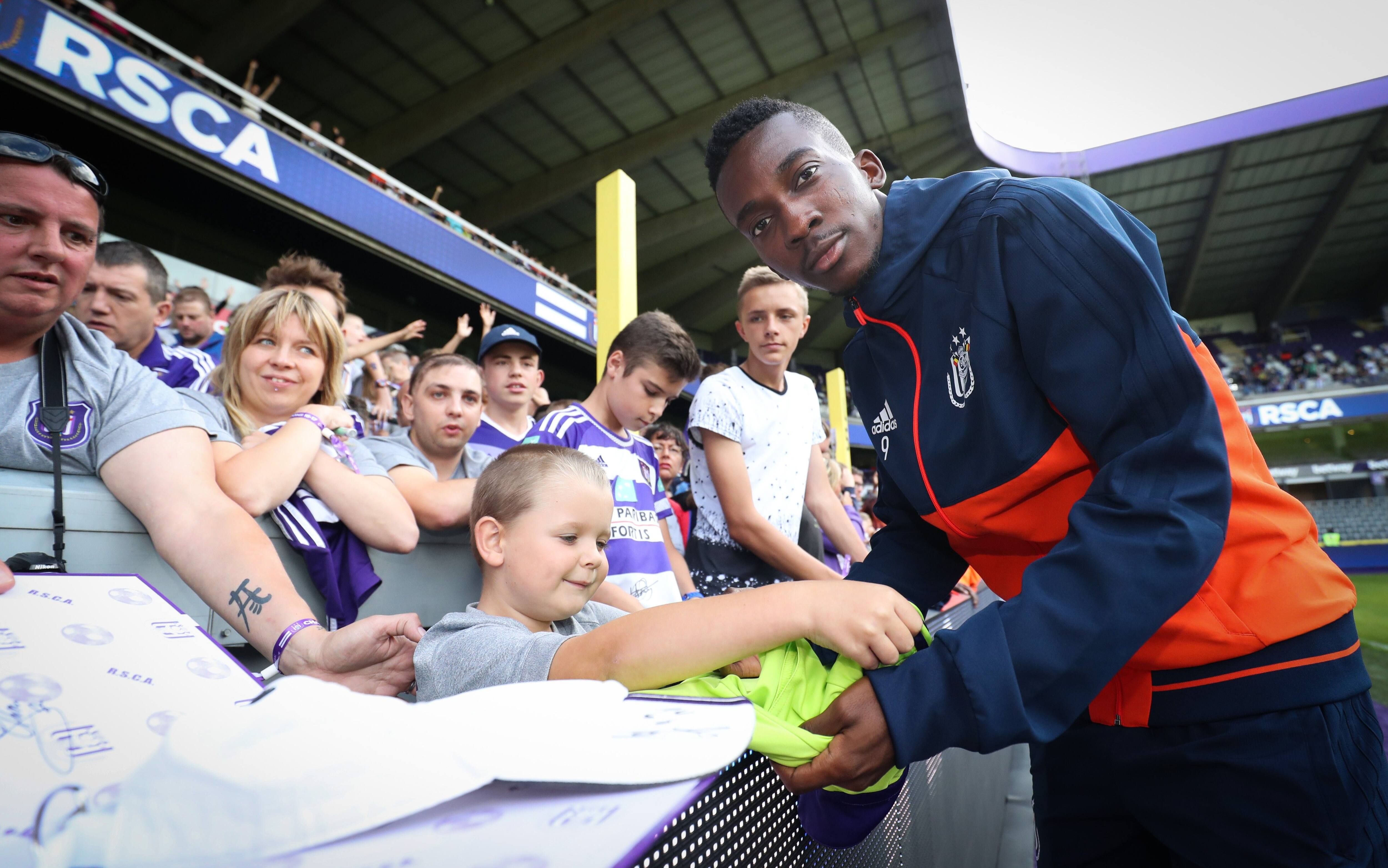 Anderlecht bat le RWDM avec un triplé de Frutos dans le Derby des