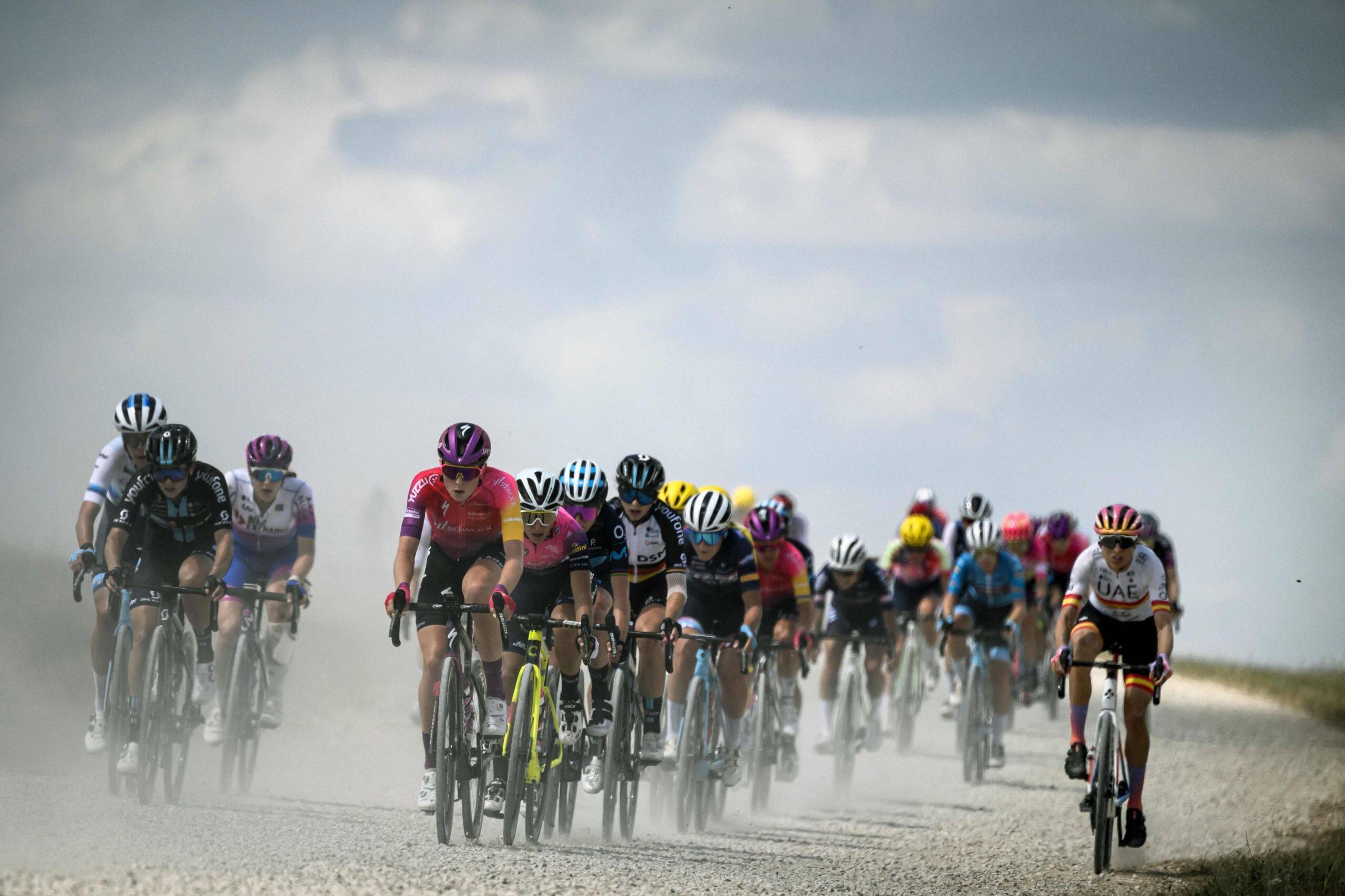 Chute Tour de France feminin