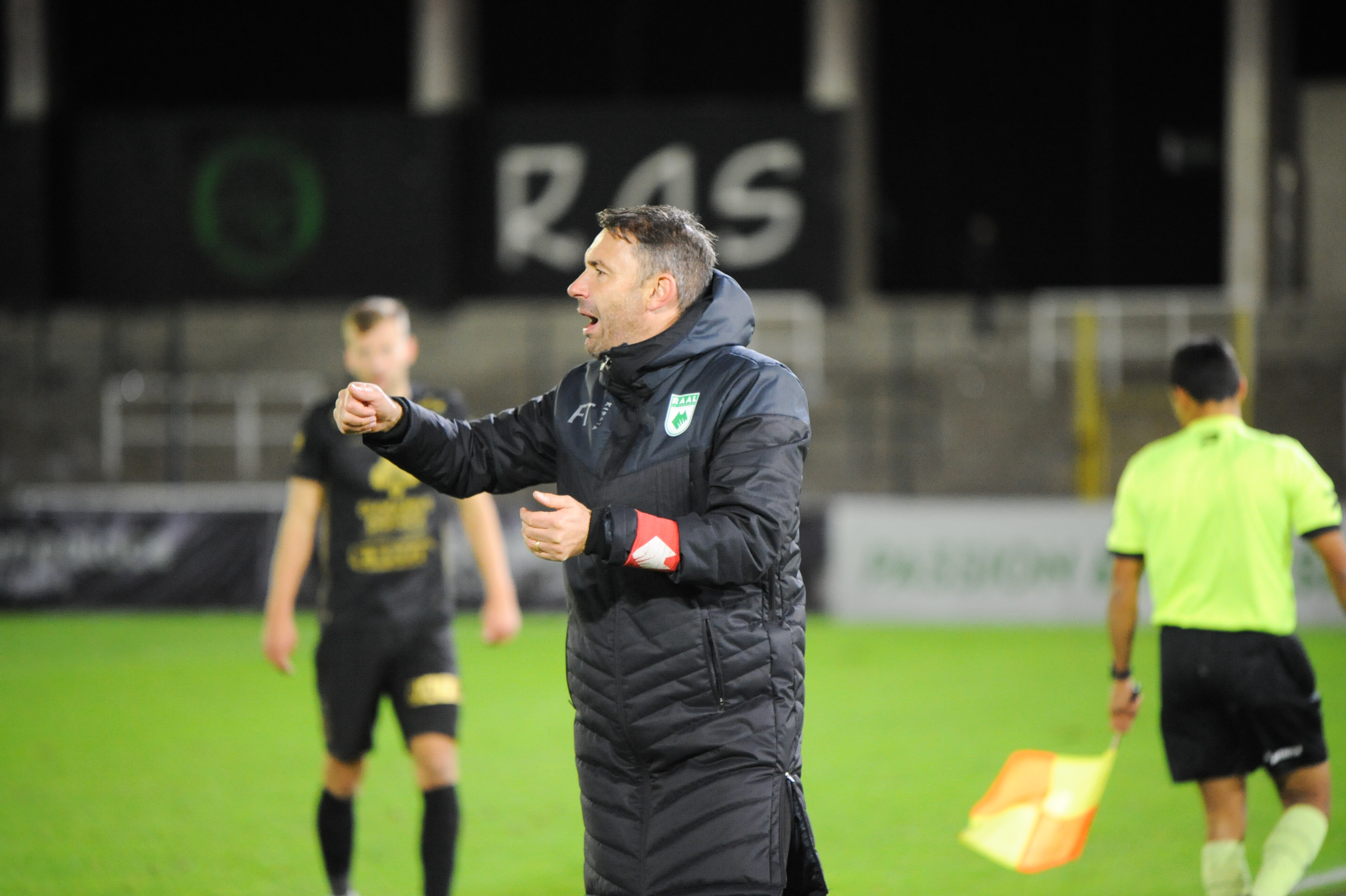 Corruption D'un Arbitre De Football Pour De L'argent.. Photo stock