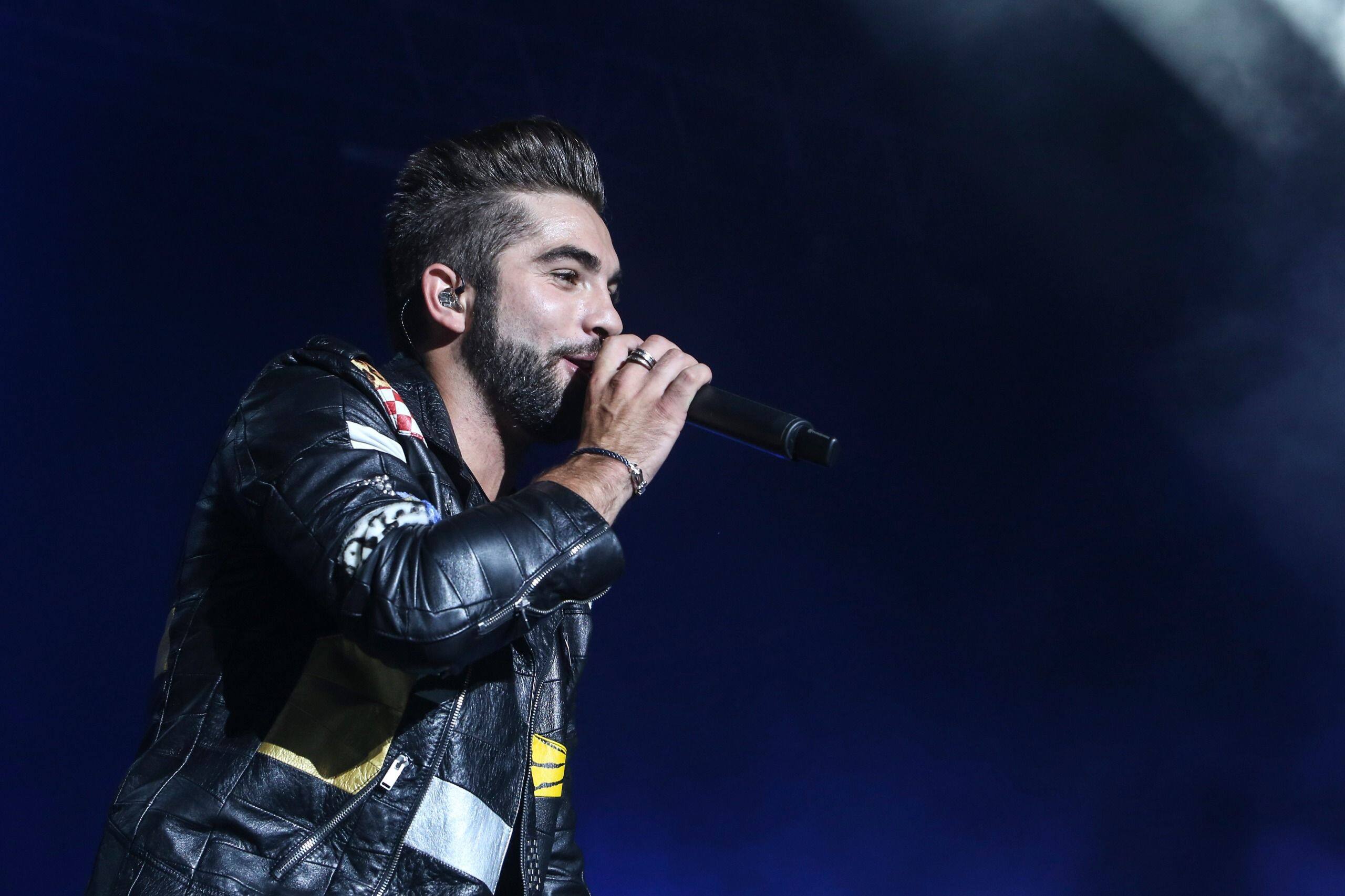 Salaire The Voice Kid 2022 Le magazine Voici révèle le plantureux salaire de Kendji Girac pour “The  Voice Kids” - La Libre