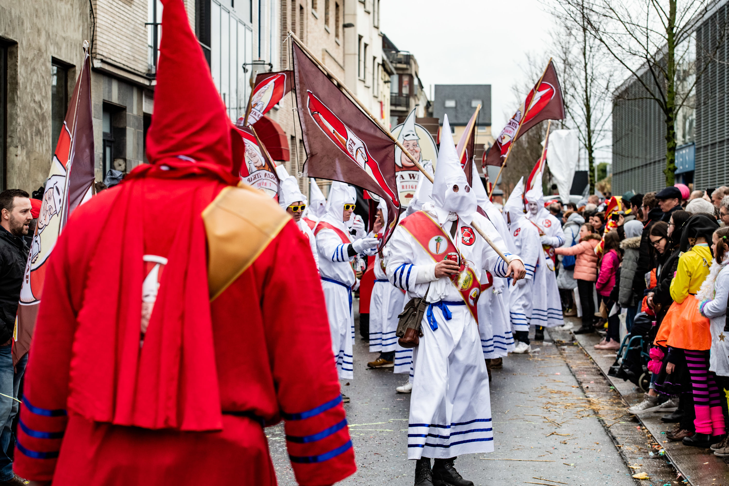 Schwyz – Les costumes du «KKK» à carnaval dénoncés