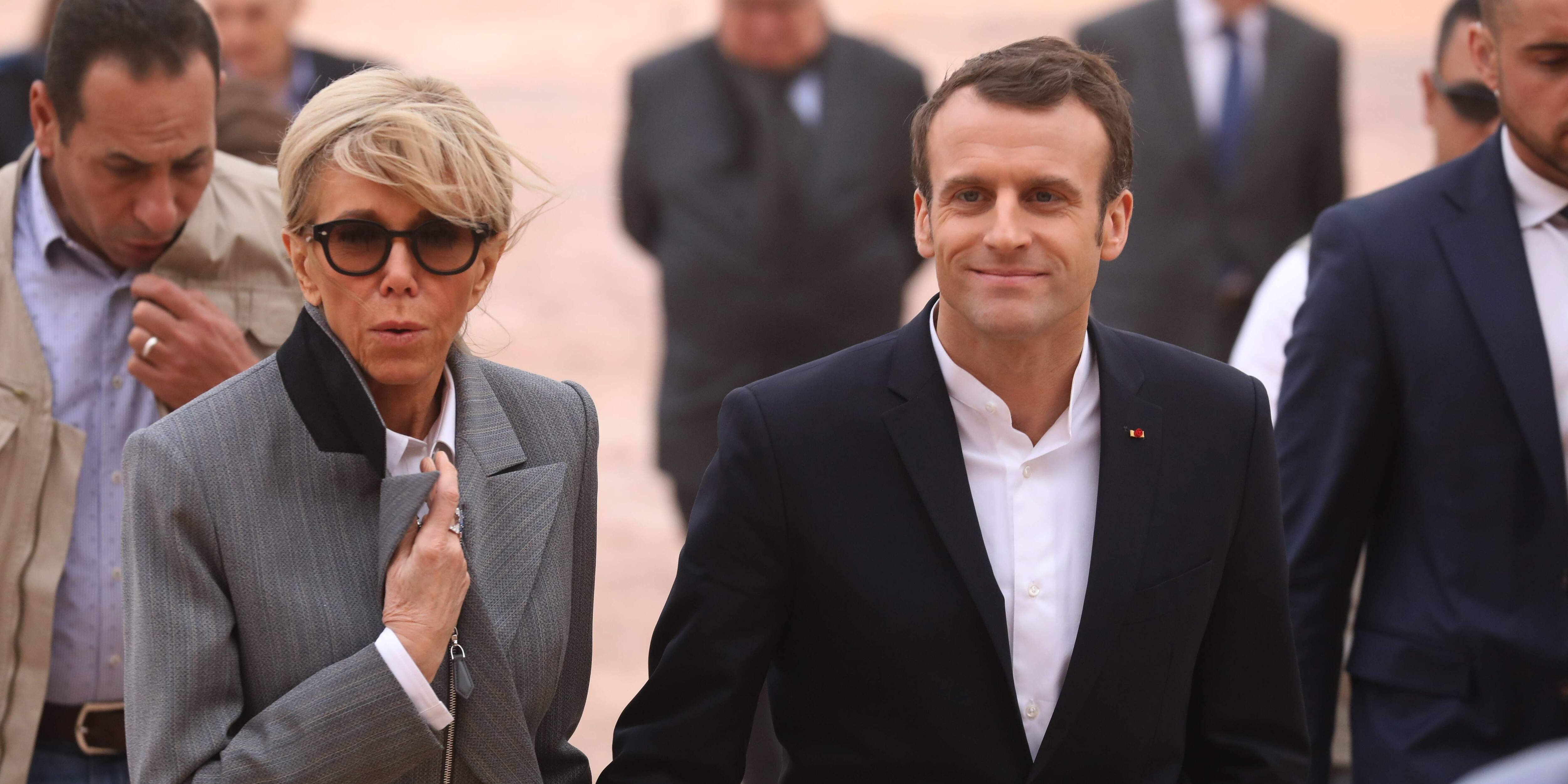 Brigitte Macron : elle ose des chaussures improbables Louis