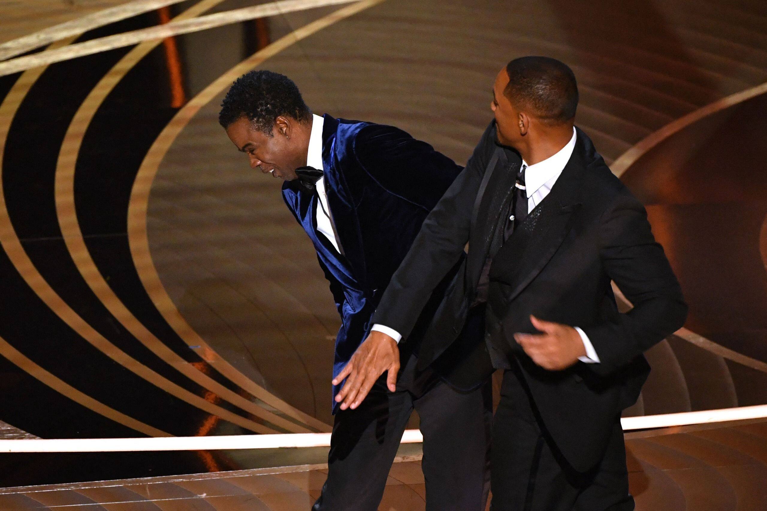 Will Smith nous a tous frappés”: la mère de Chris Rock sort du silence sur  la gifle des Oscars - La Libre