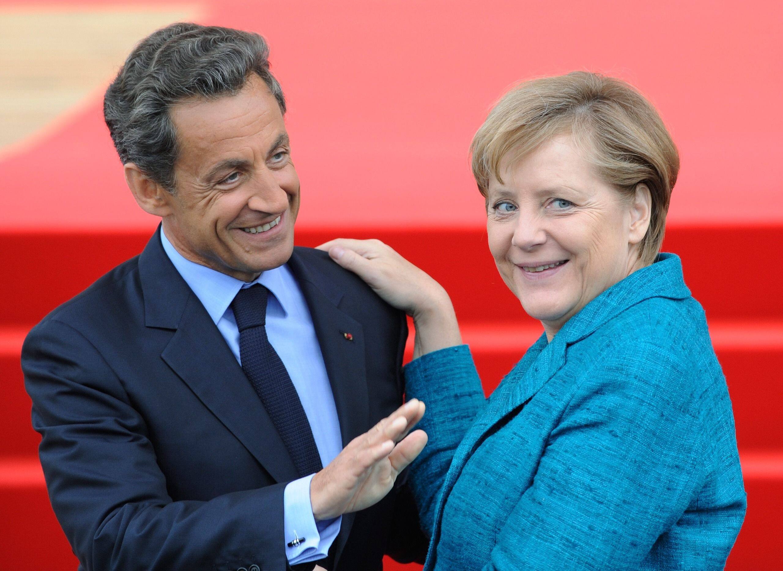 première rencontre du couple merkel-hollande qui tourne