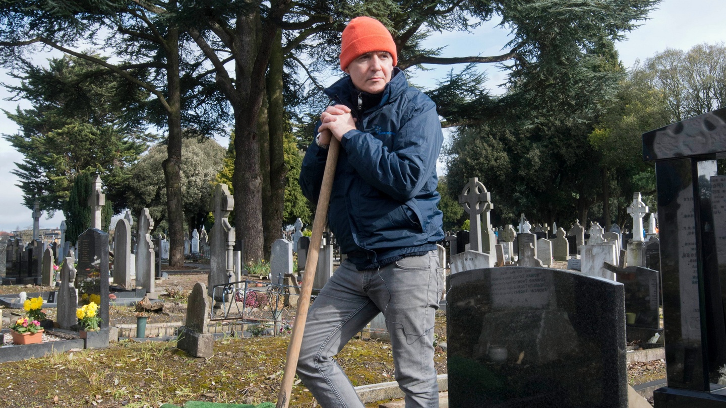 Graveyard shift: A day with the dead of Glasnevin Cemetery – The Irish Times