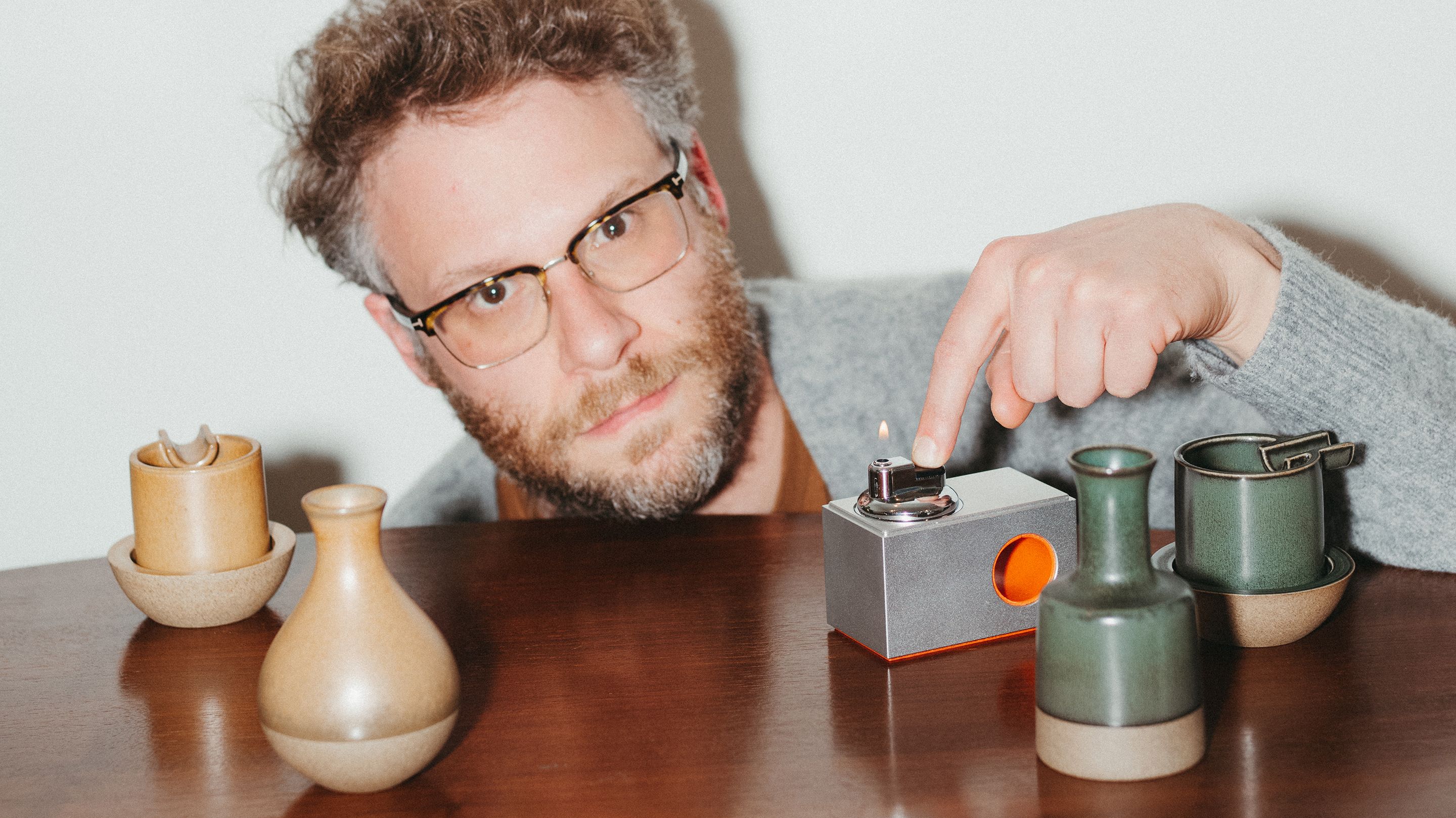 Seth Rogen says he'll trade one of his hand-made vases for Canucks