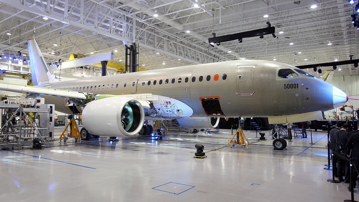 Aircraft manufacturers. Bombardier and Boeing. Авиастроительные компании США. Canadian aircraft industry. Bombardier Aerospace Cseries Suppliers Chain.