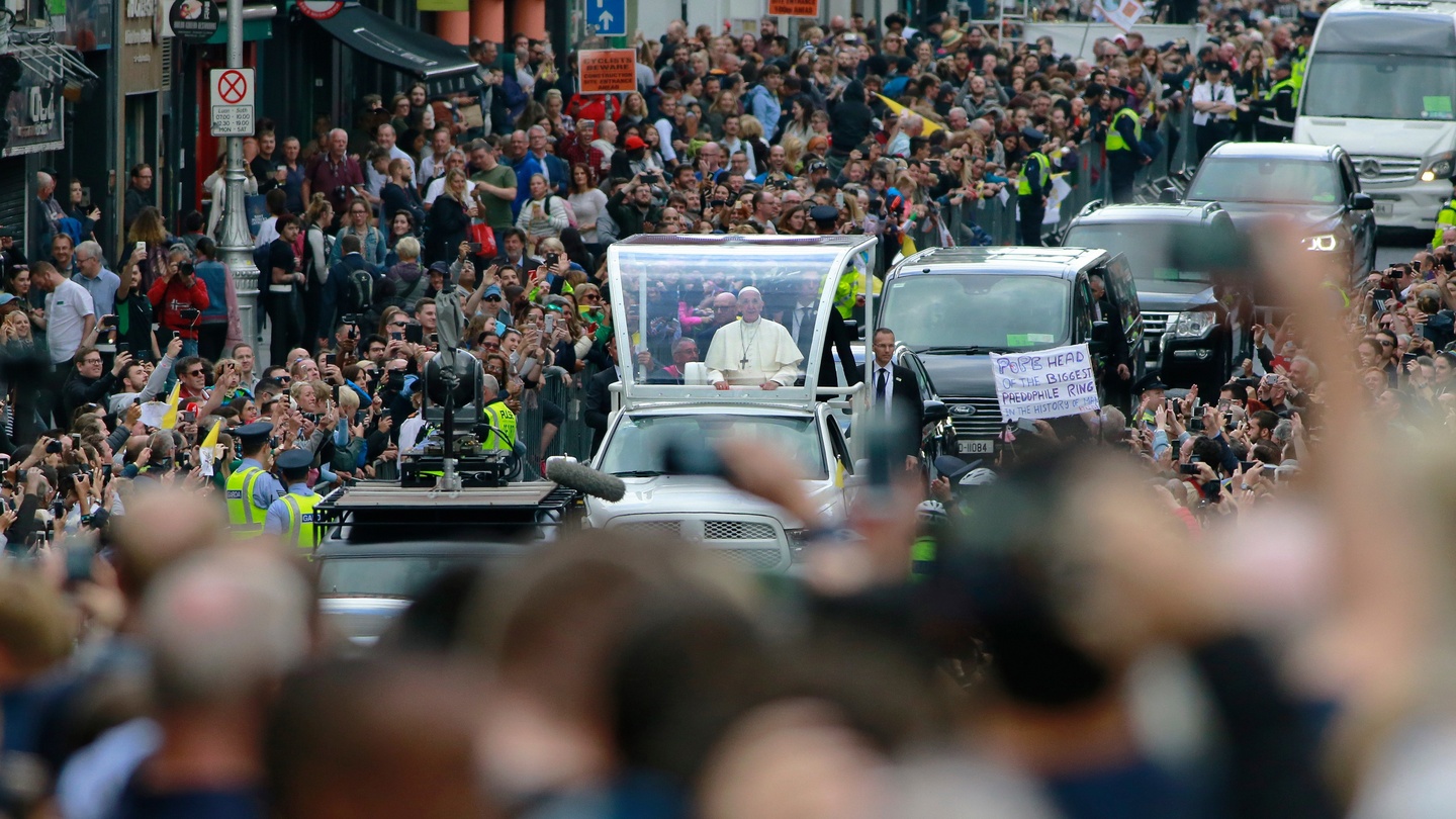 line Dublin city streets to glimpse of Pope Francis – The Irish