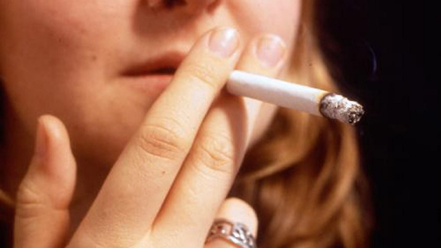 how many drags of a vape is one cigarette How Many Cigarettes Are In A Vape? – Tablites