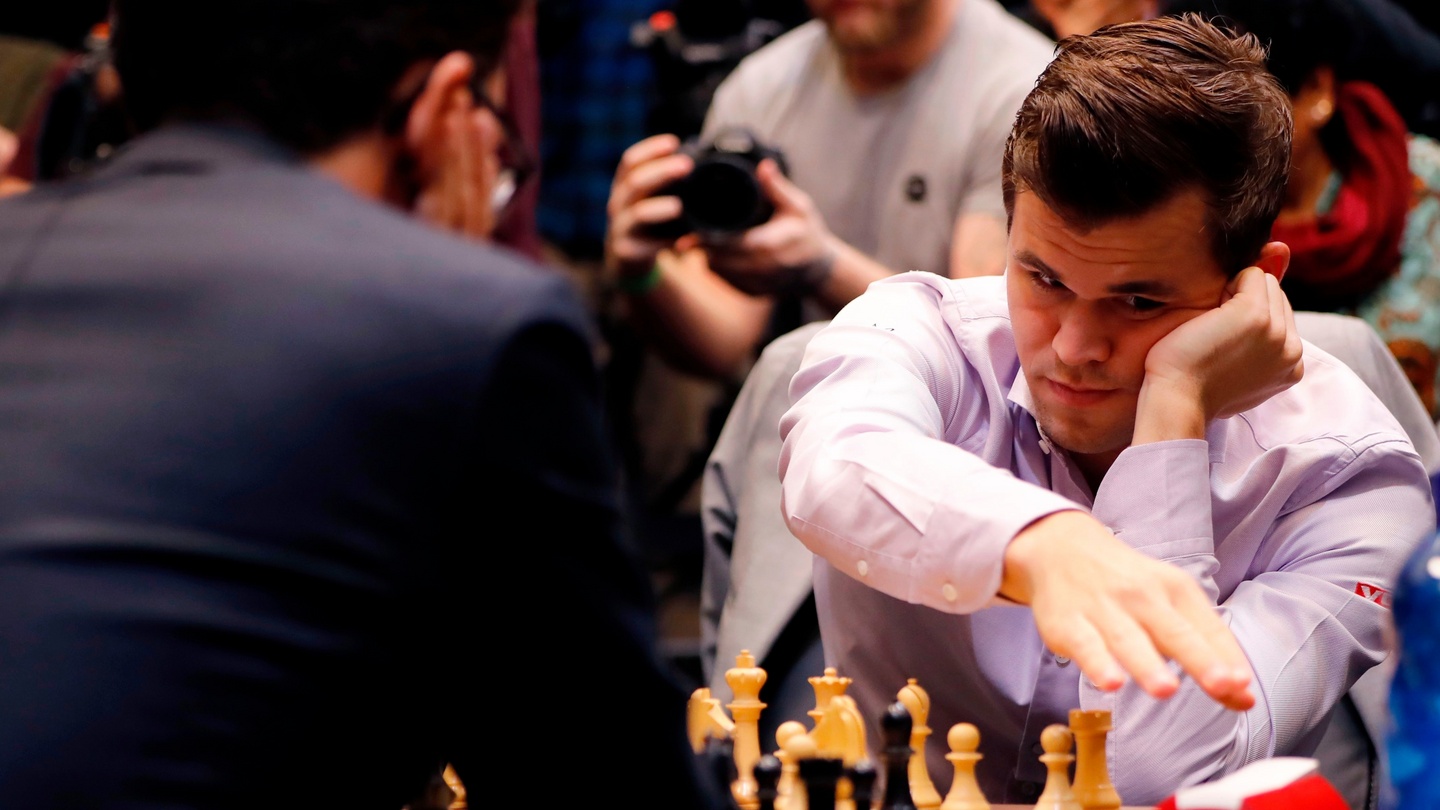 Chess champion Magnus Carlsen moves to top of world fantasy football  rankings, Magnus Carlsen