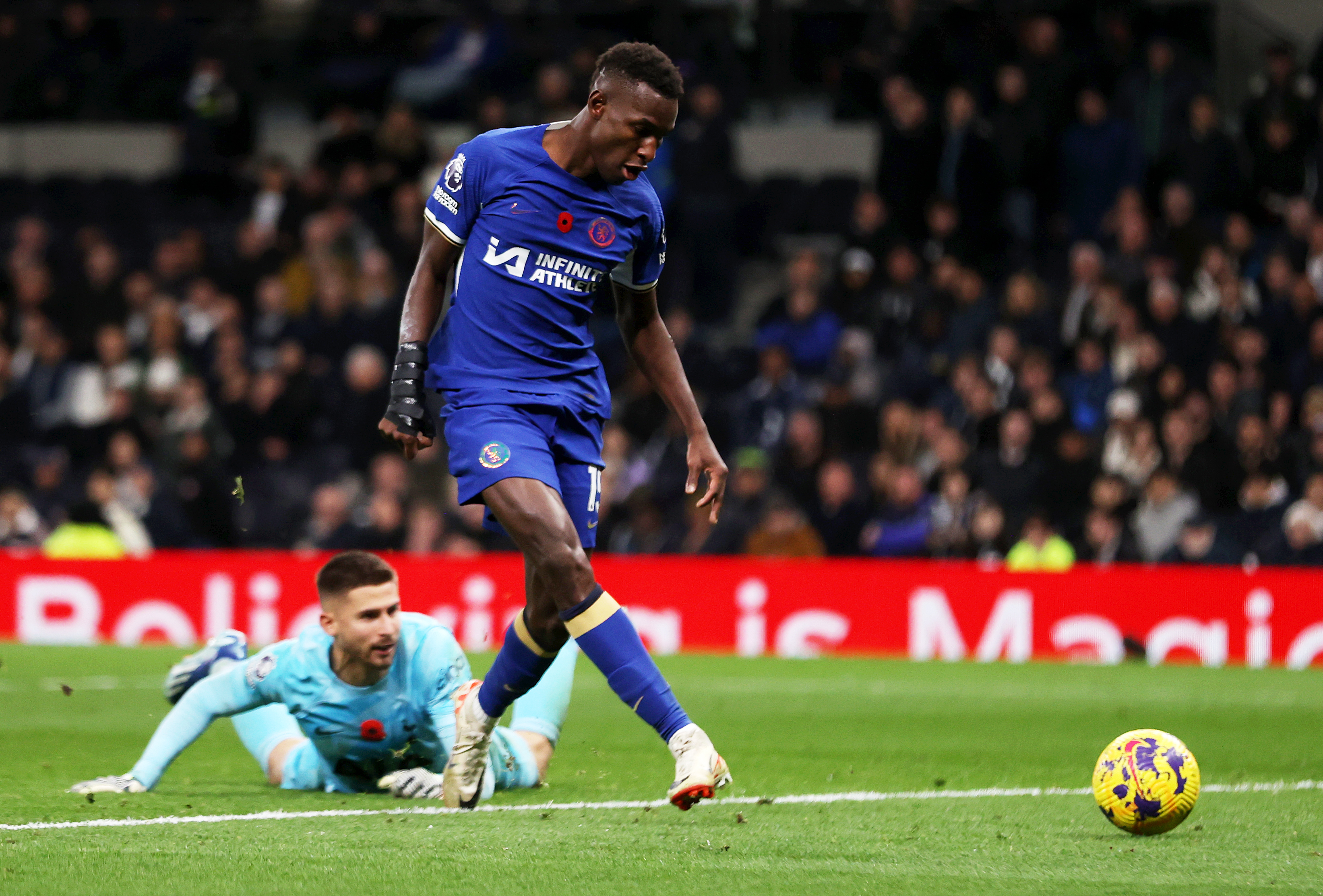 Tottenham 1-4 Chelsea: Nicolas Jackson hat-trick seals chaotic win on  Mauricio Pochettino return against nine-player Spurs, Football News