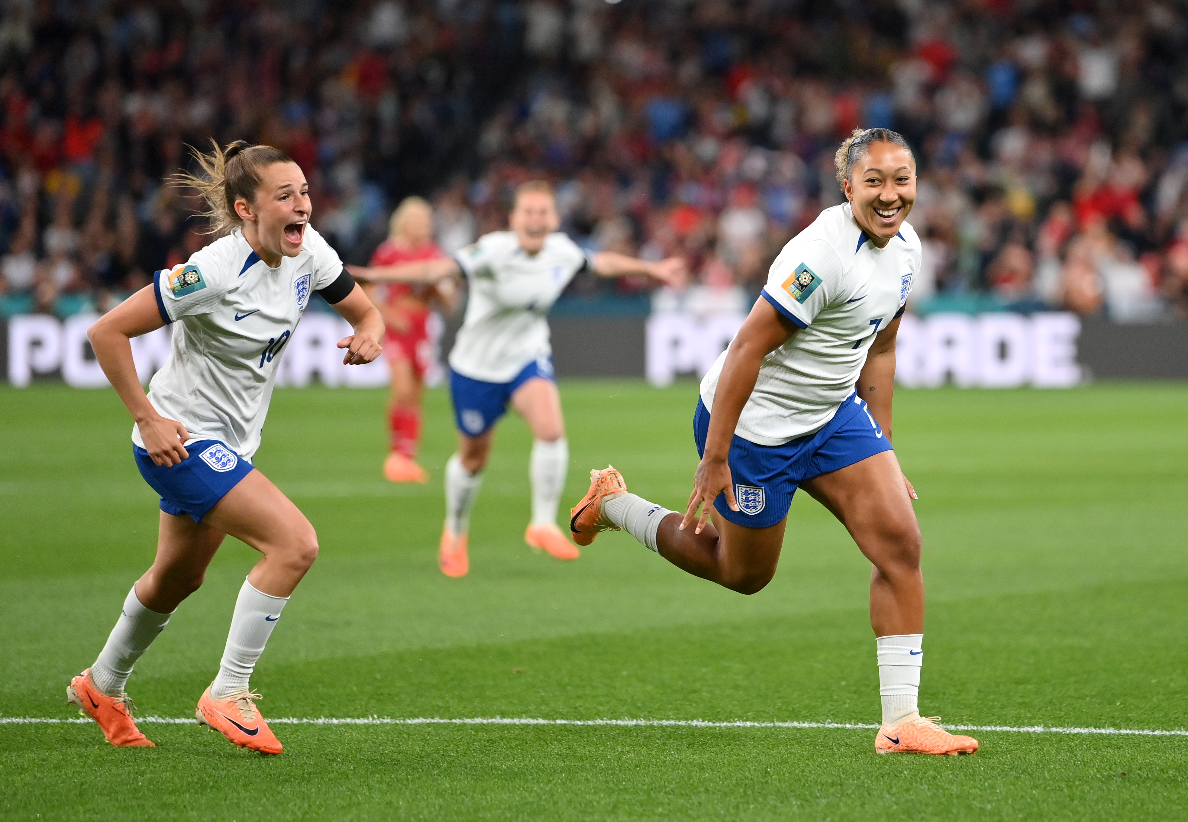 Keira Walsh suffers knee injury as England close in on last 16 with Denmark  win – The Irish Times