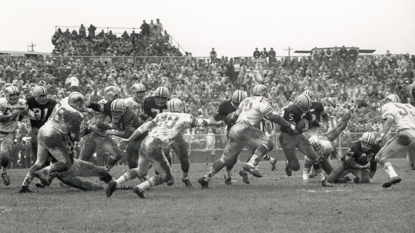 BAY, WISCONSIN - CIRCA 1960's: running back Paul Hornung of the