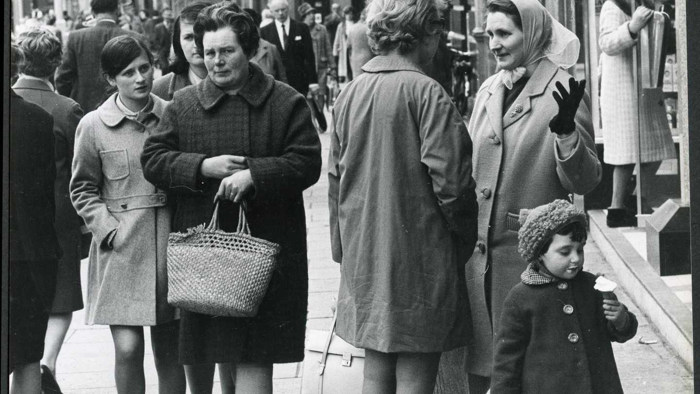 Snapshots of Cork street life in all its 1960s glory – The Irish Times
