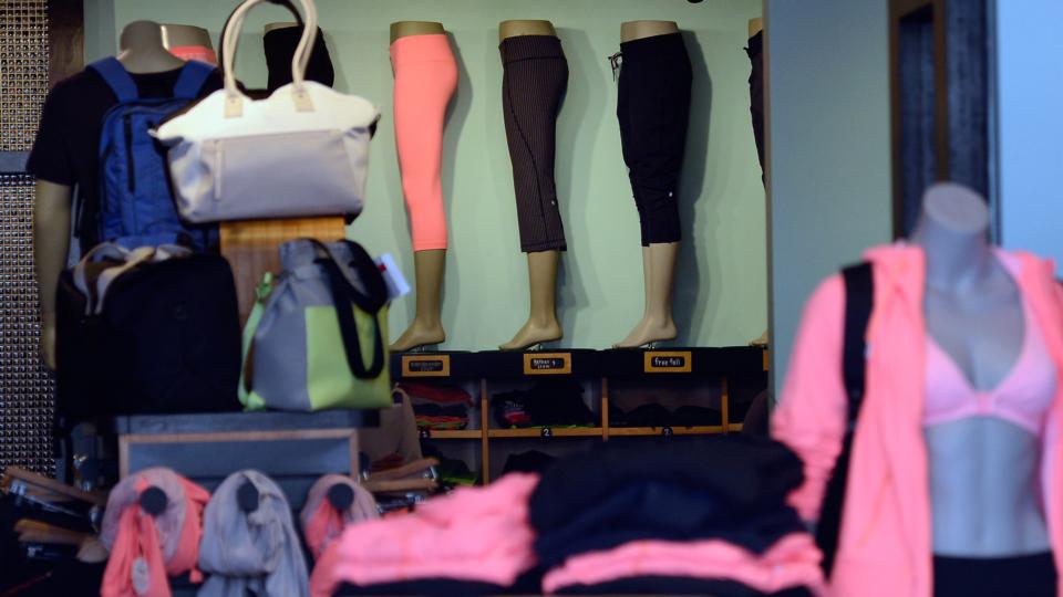 Yoga pants': Are leggings and other tight trousers indecent? - BBC