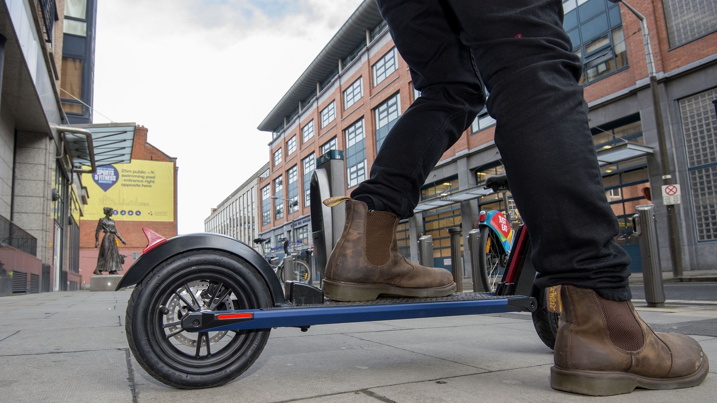 Taoiseach Demands 'Fundamental Review' of E-Scooter Regulation After Rise in Child Injuries