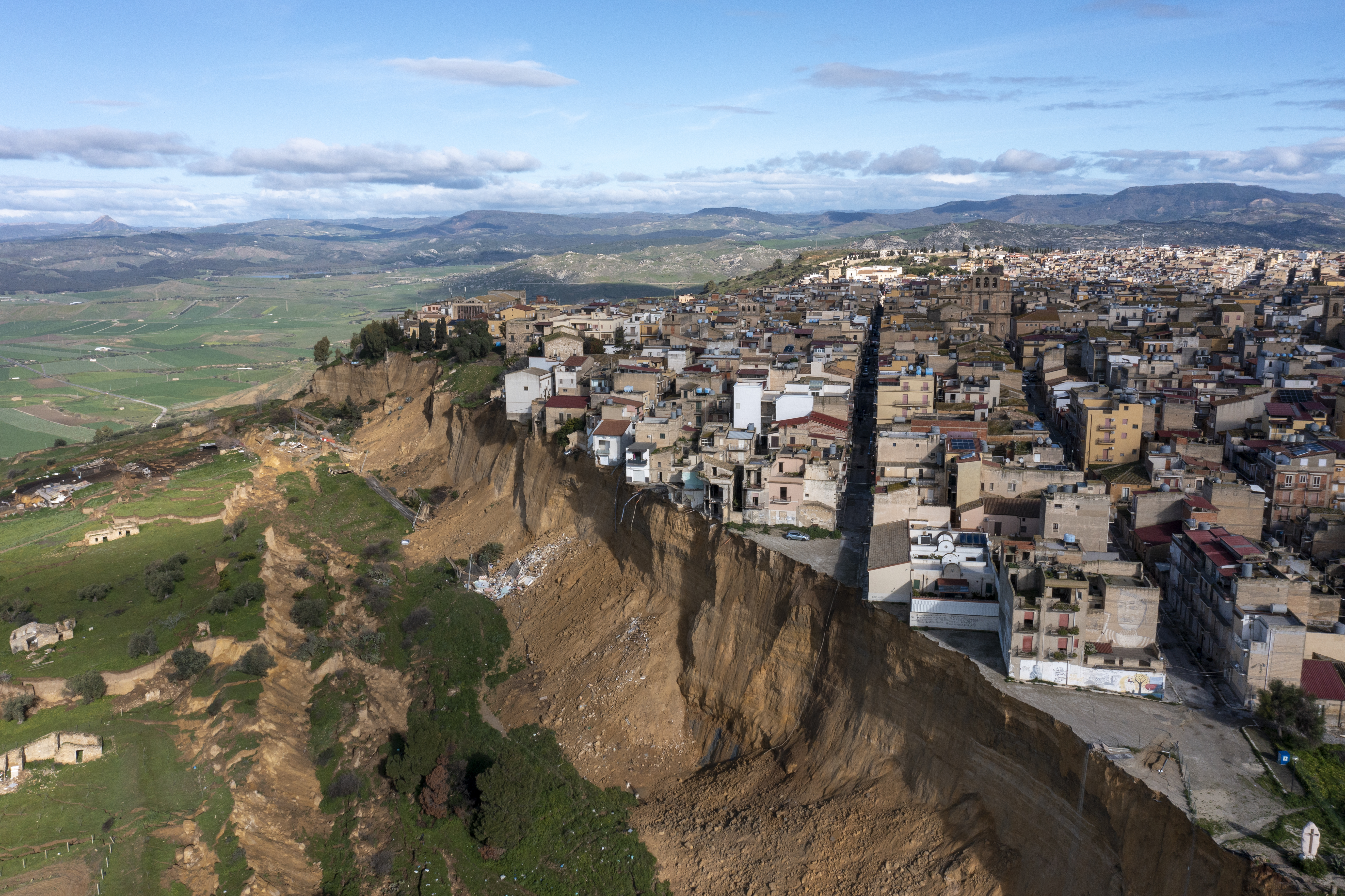 We're in a horror film': Landslide leaves Sicily town teetering on a cliff edge – The Irish Times