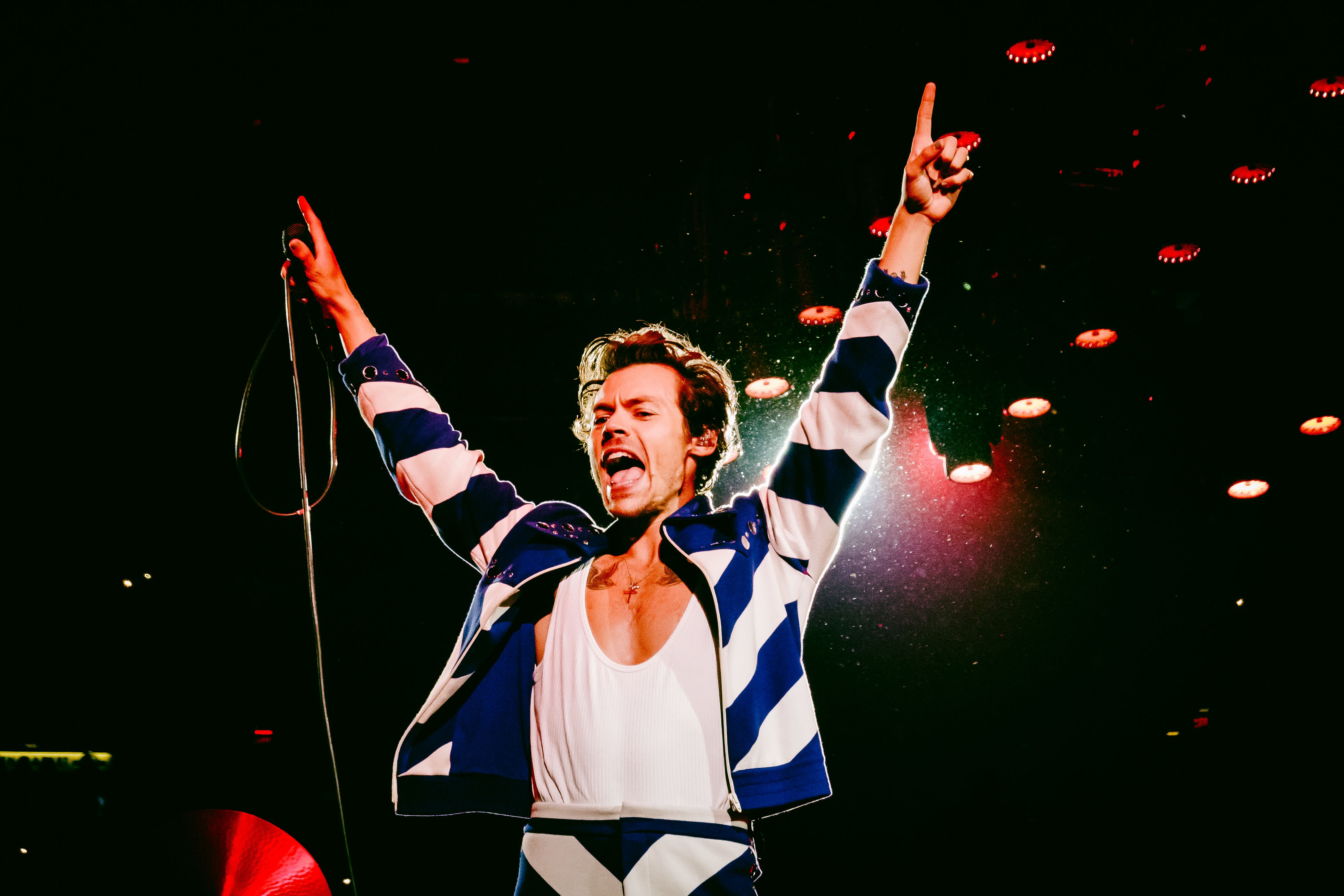 Harry Styles sorprende a sus fans con una escapada sorpresa de fin de semana a Irlanda
