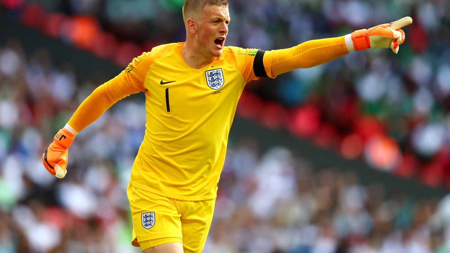 jordan pickford england kit