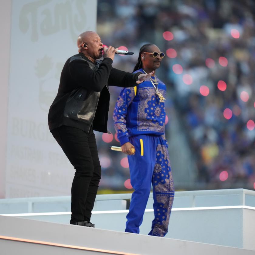 Watch Eminem, Snoop Dogg, Dr. Dre, Mary J. Blige, and Kendrick Lamar's  sprawling Super Bowl halftime performance