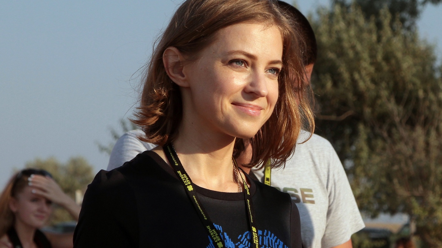 Qizning orgazmi haqida onlayn porno video