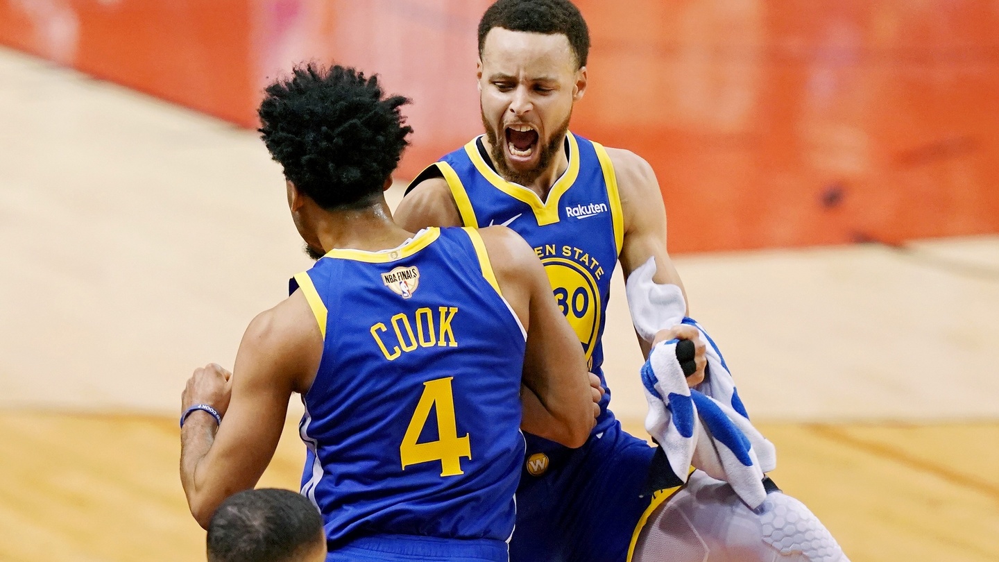 How Stephen Curry's father Dell helped him polish his shooting ability