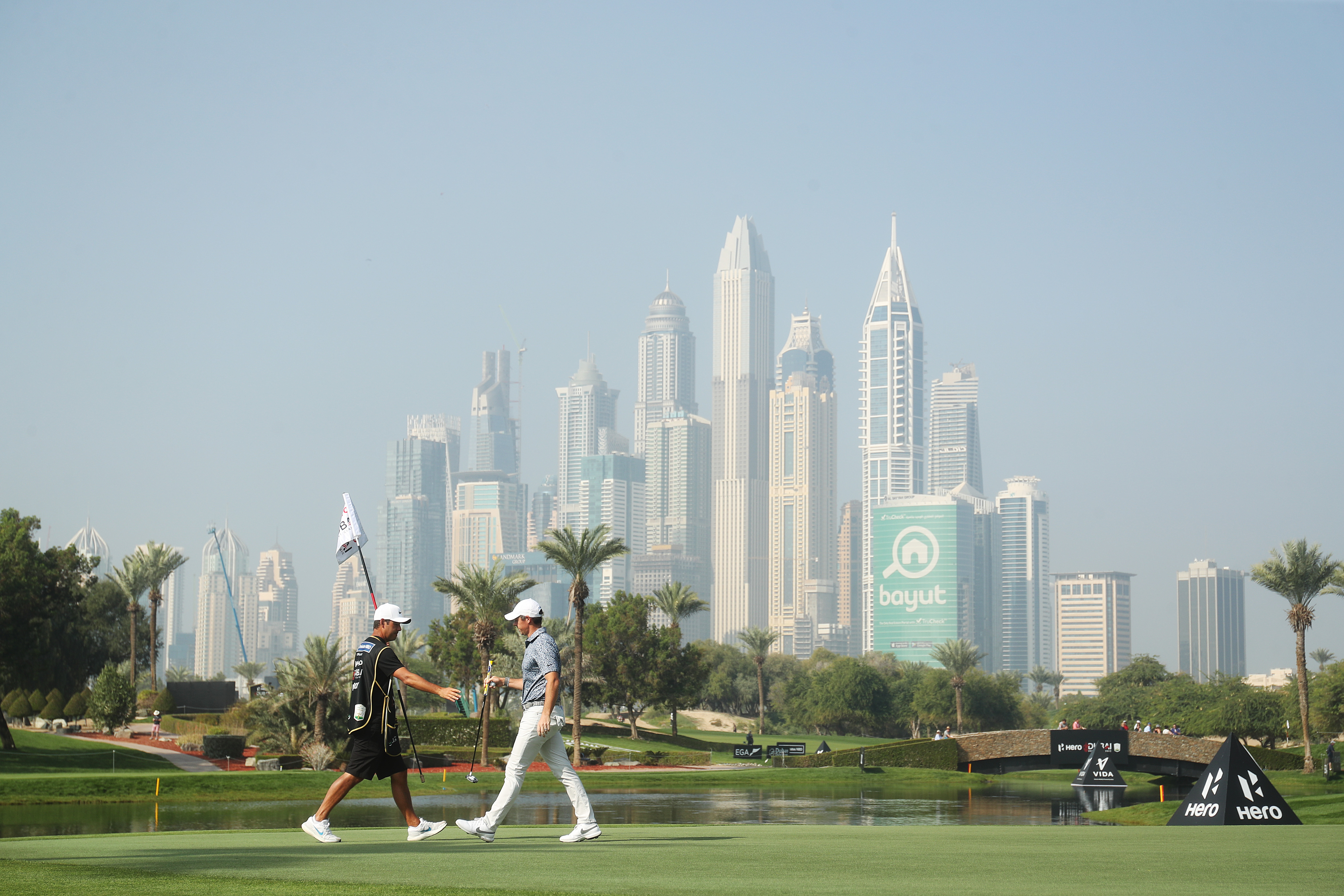 Golf news 2023: Dubai Desert Classic, Patrick Reed, ball stuck in tree,  Rory McIlroy, leaderboard, scores, latest, updates