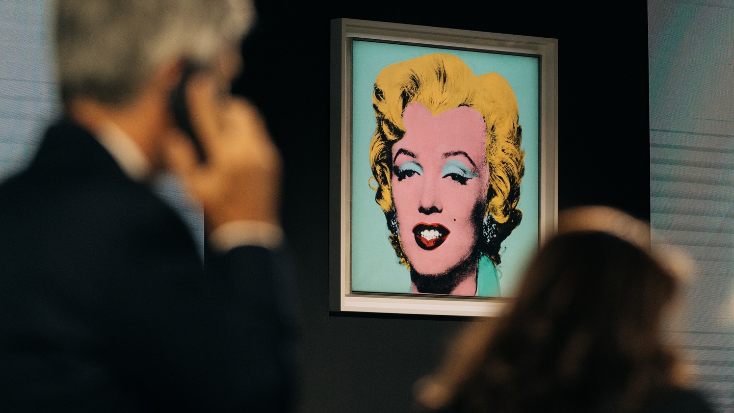 Andy Warhol's Marilyn Monroe portrait sells for record $195 million at  auction