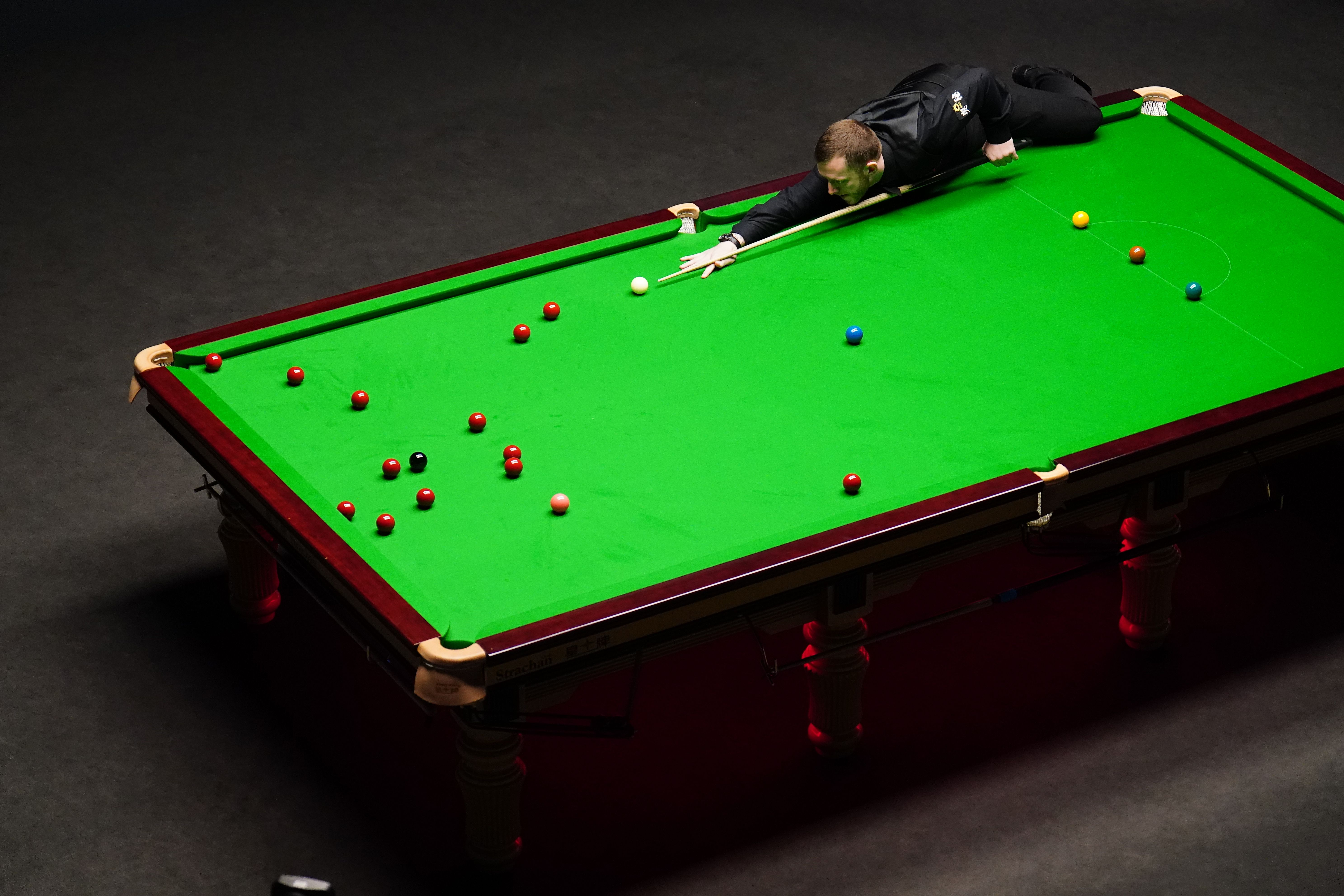 World Snooker Championship 2023: Mark Allen into quarter-finals with 13-4  win over Stuart Bingham - BBC Sport