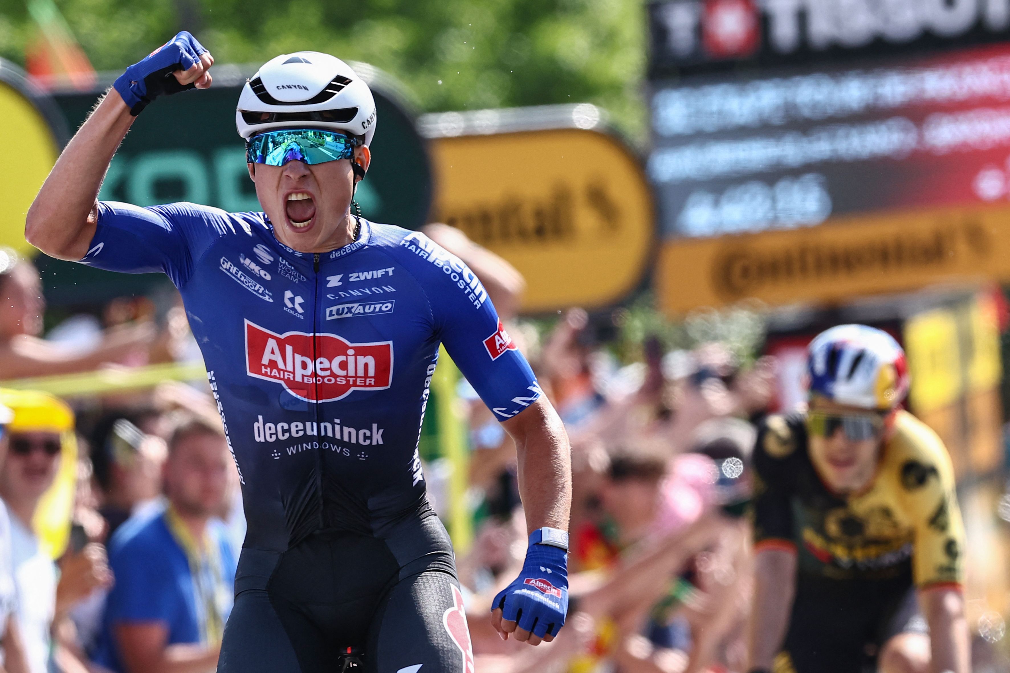 Philipsen wins third stage of the Tour de France, Yates keeps