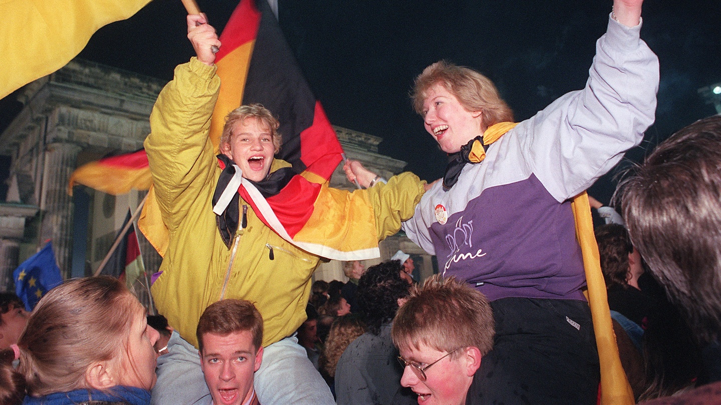 Reunited Germany, 30 years on: 'We have a permanent hullabaloo' – The Irish  Times, image size:1440x810