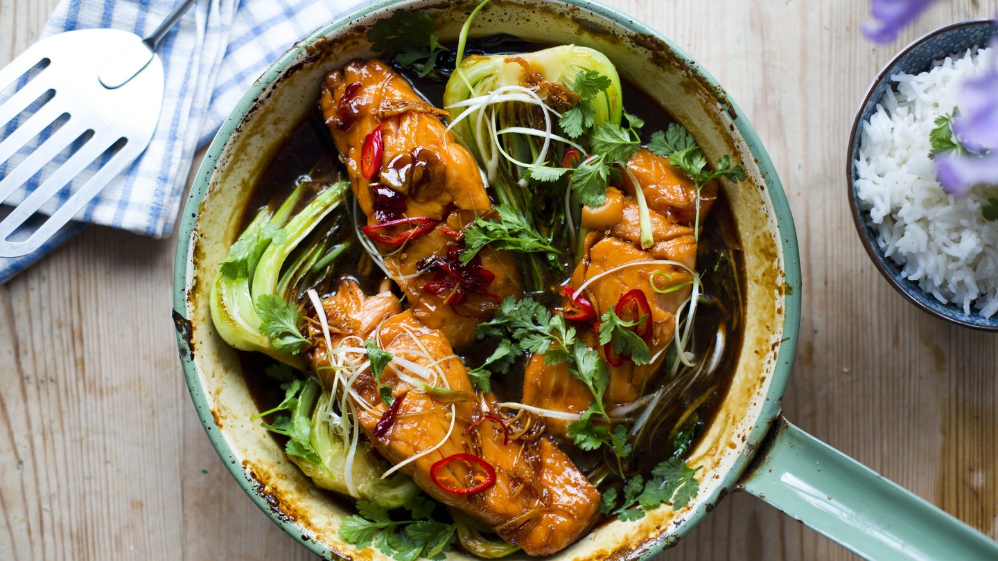 Vietnamese Caramel Salmon With Steamed Ginger Rice, Recipe