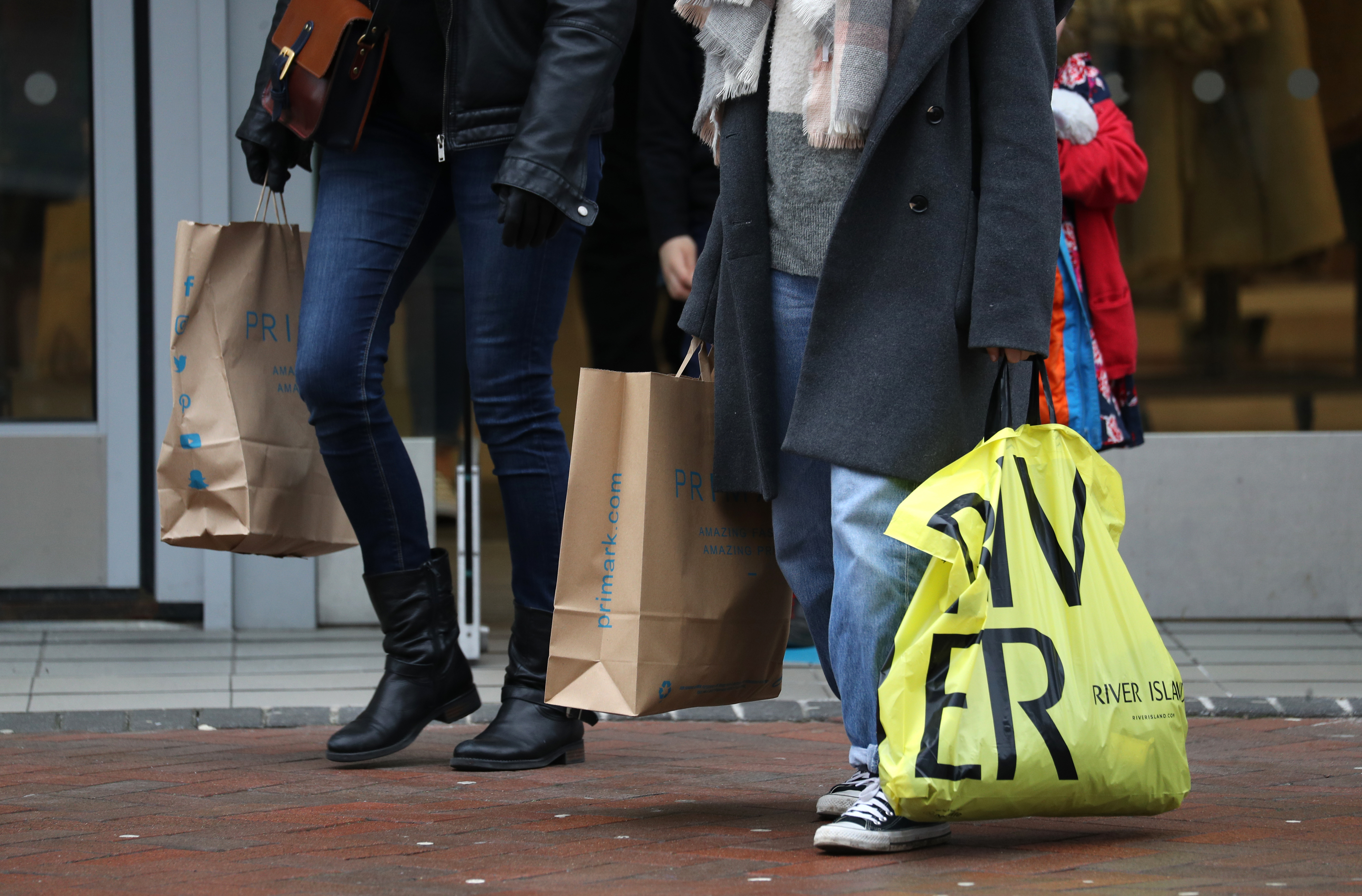 U.K. Sees Hike in Middle Eastern Shoppers Amid Tough Retail