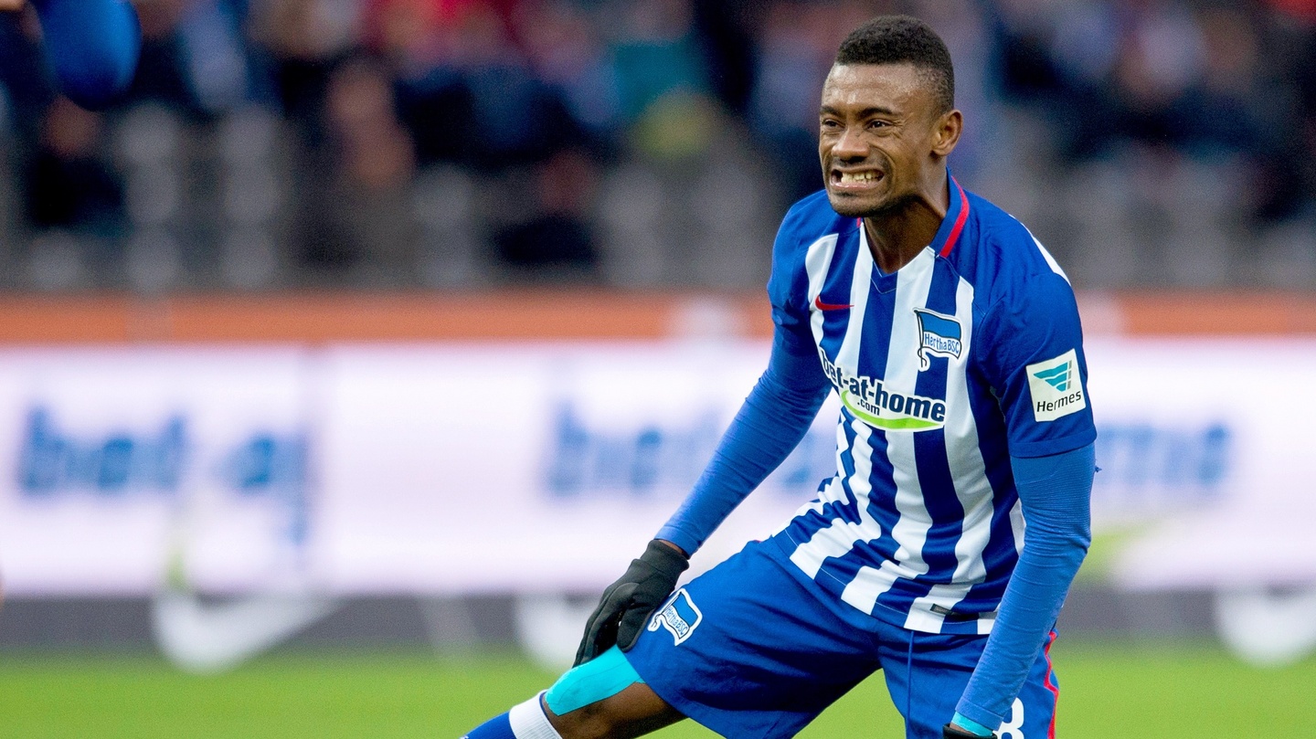 Ægte Formode fangst Hertha's Salomon Kalou sees red after casual Covid-19 manner – The Irish  Times