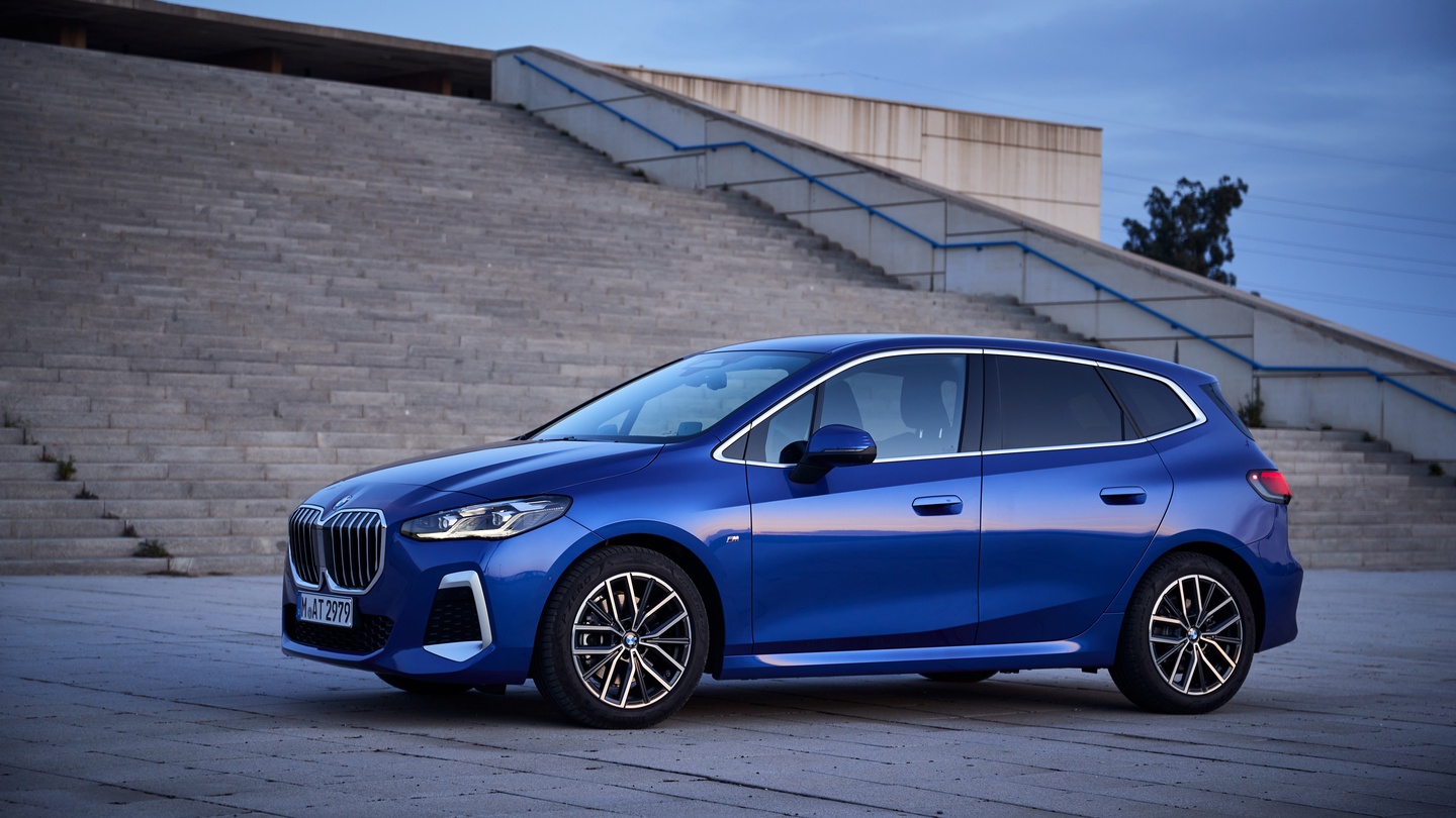BMW 2 Series Active Tourer: Premium quality but lacks people-carrier  practicality – The Irish Times
