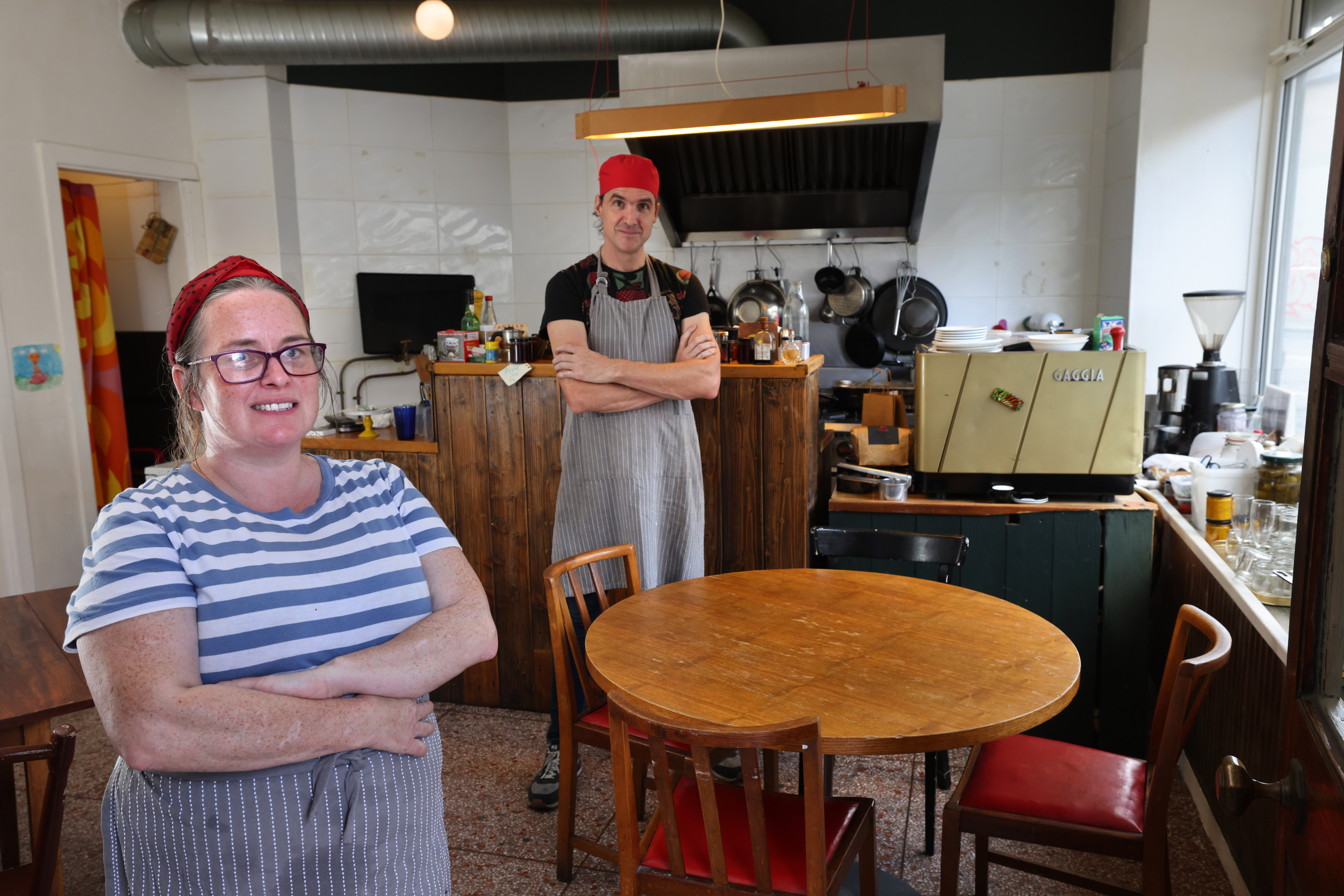 5 reasons to support local coffee shops, by Sophie Gregan