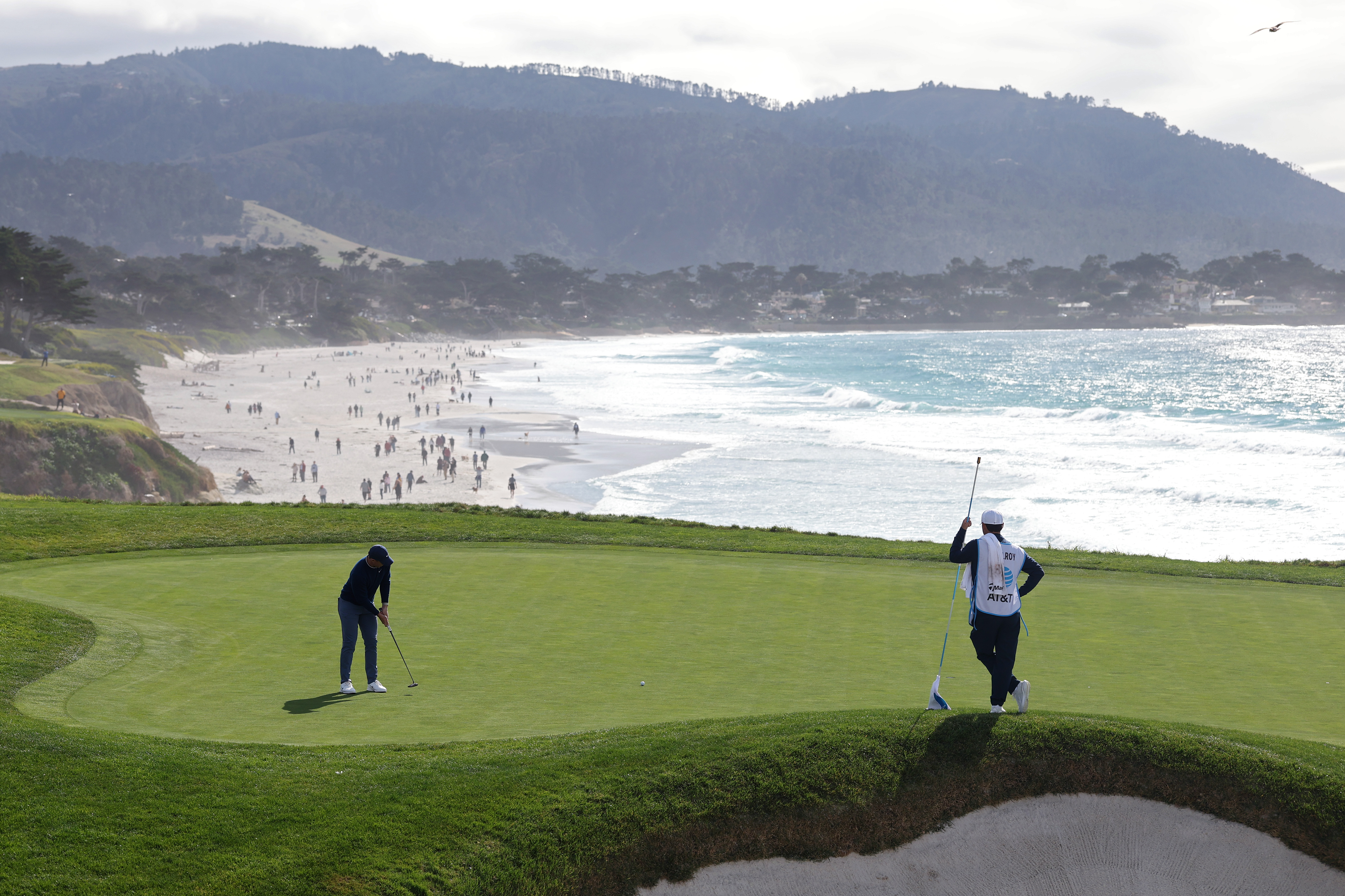 Rory McIlroy returns to his 'trusty irons' for defence of Pebble Beach pro-am title The Irish Times Rory McIlroy returns to his 'trusty irons' for defence of Pebble Beach pro-am title The Irish Times