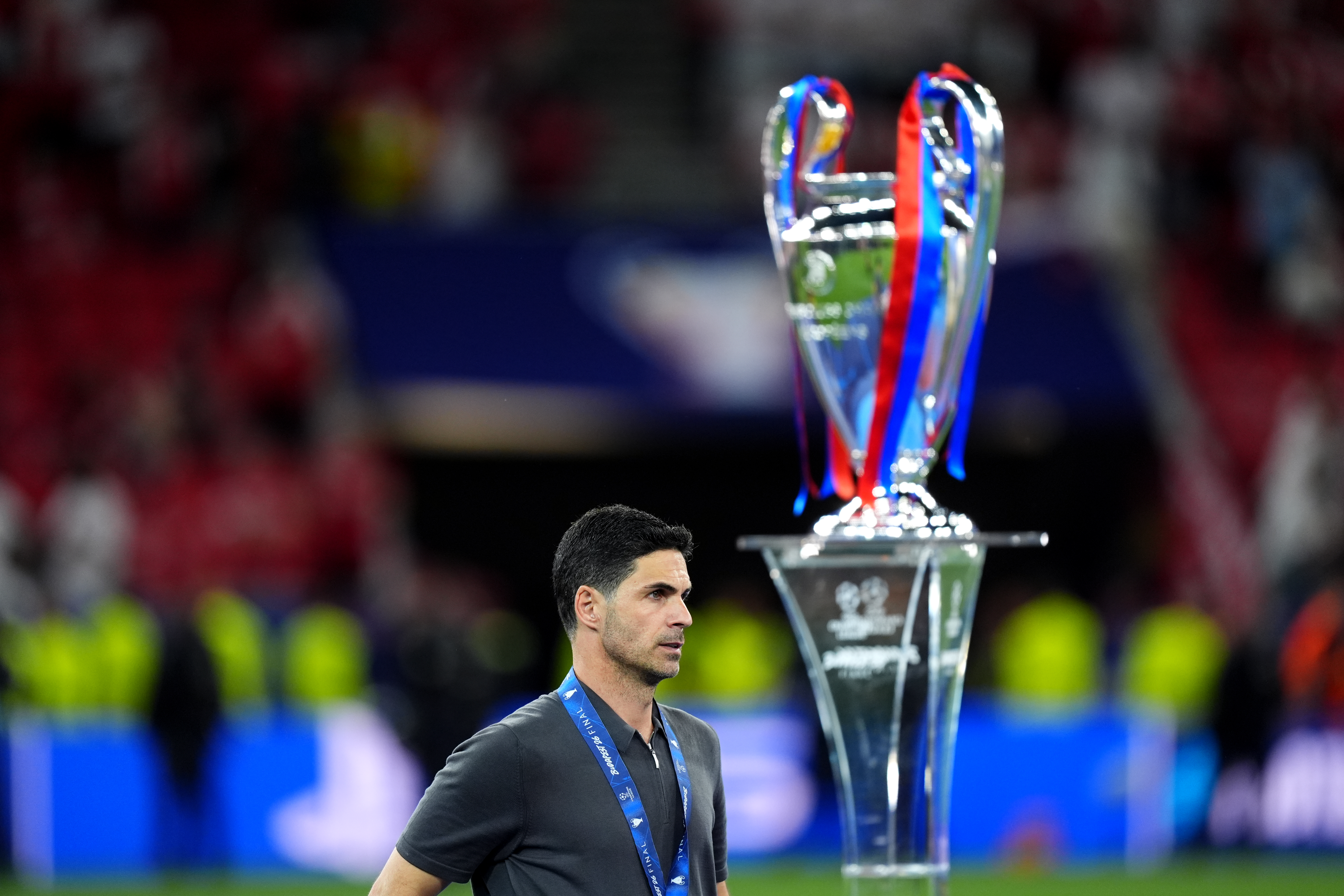 Barcelona prevent Luis Figo from representing their Legends XI