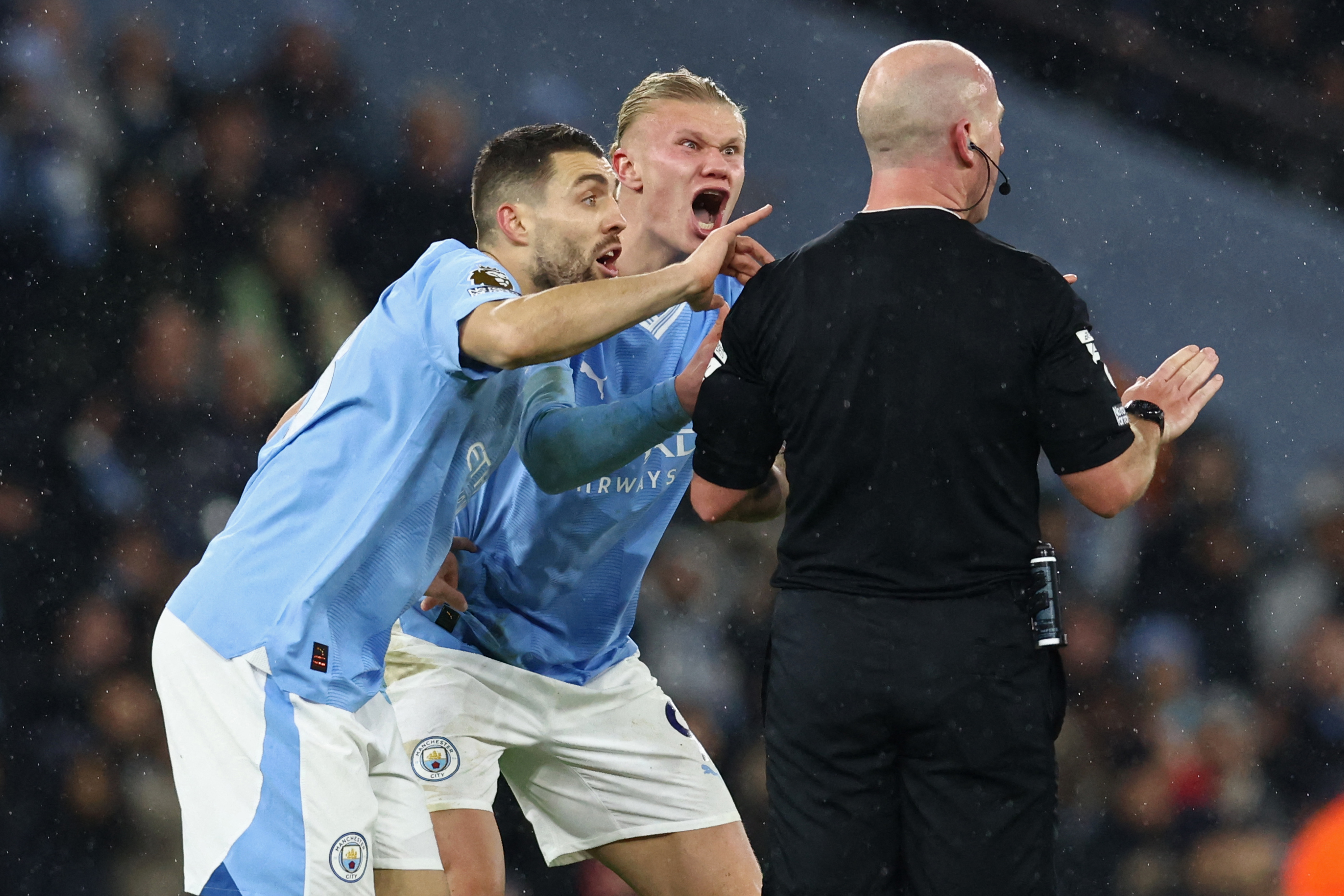 Arsenal vs. Manchester City: Rodri seals win for Premier League leader in  controversial thriller