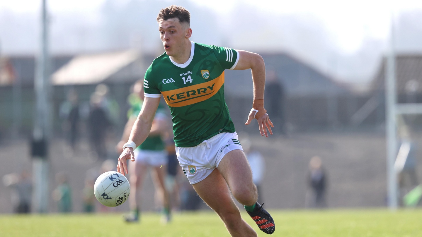 Brian Fenton dons retro Cork City FC jersey in Dublin All Ireland