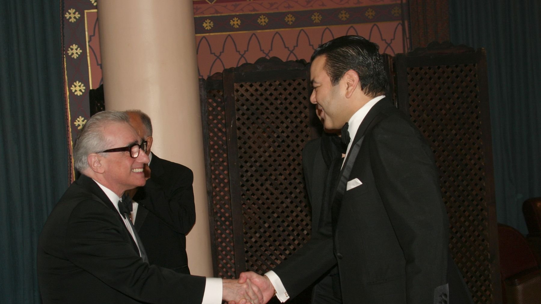 Le réalisateur de chefs d'oeuvre inoubliables du cinéma reçu par le prince Moulay Rachid pour un diner royal.
