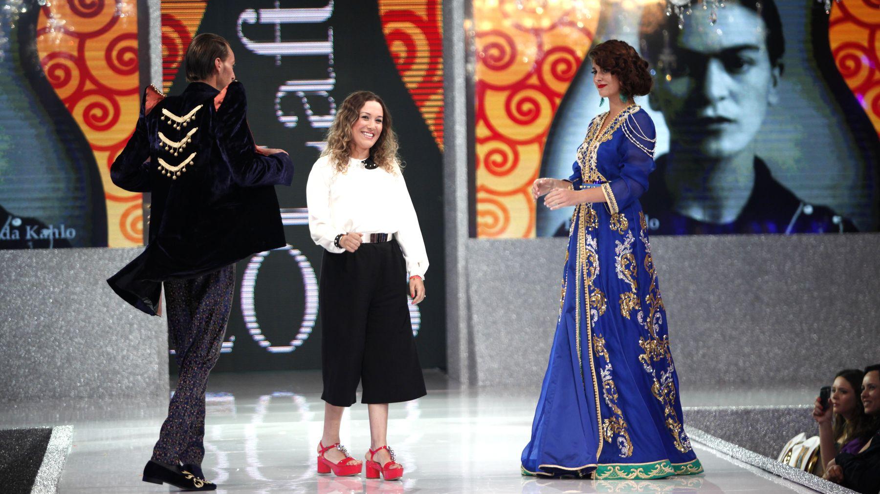 C'est sous un tonnerre d'applaudissements que la styliste Meriem Belkhayat s'est présentée au public de Caftan 2013.
