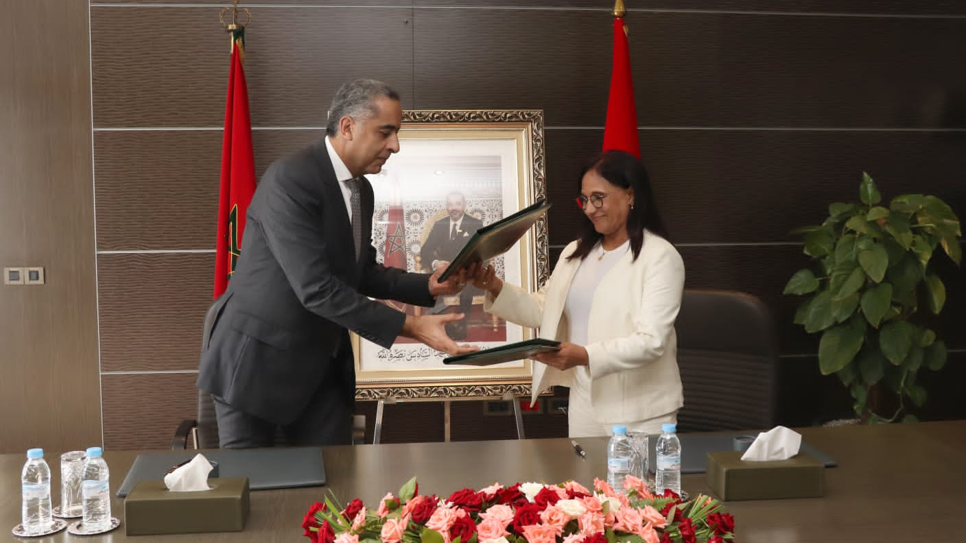 Abdellatif Hammouchi, directeur général de la Sûreté nationale, et Amina Bouayach, présidente du Conseil national des droits de l'homme (CNDH), ont signé, mercredi 14 septembre 2022, une convention-cadre de partenariat.
