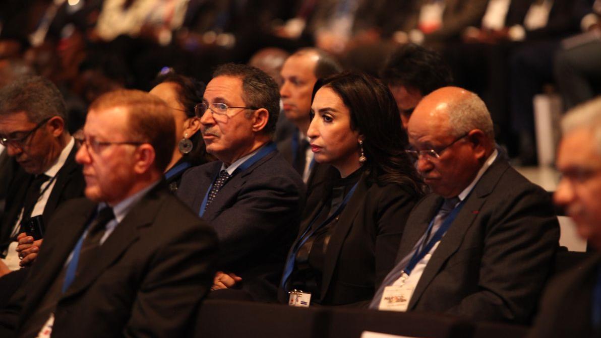 Mohamed Alami Lazrak, PDG d'Alliances, Saloua Akhannouch, PDG d'Aksal, Mohamed Chaibi, PDG de Ciments du Maroc.
