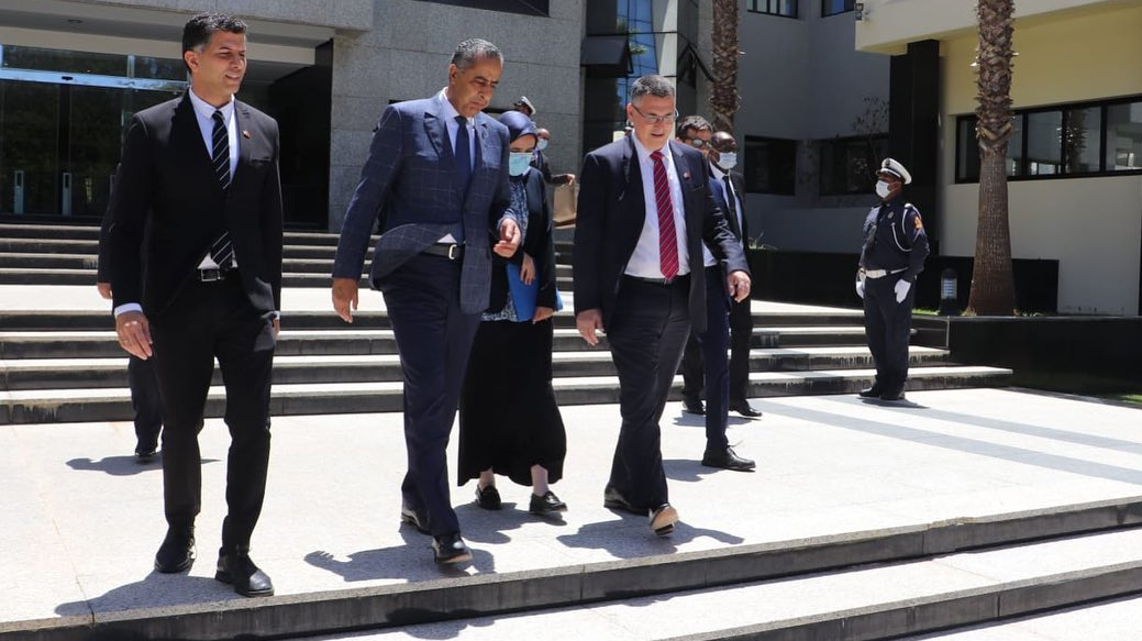 Abdellatif Hammouchi recevant le ministre israélien de la Justice, Gideon Saar, le 27 juillet à Rabat
