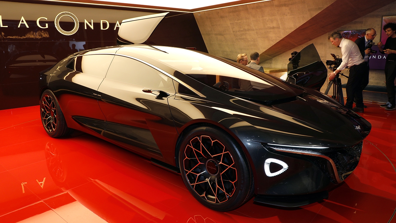 La future Aston Martin sera complètement autonome, au point de ne pas avoir besoin de conducteur. Rendez-vous en 2021 pour le modèle de série.
