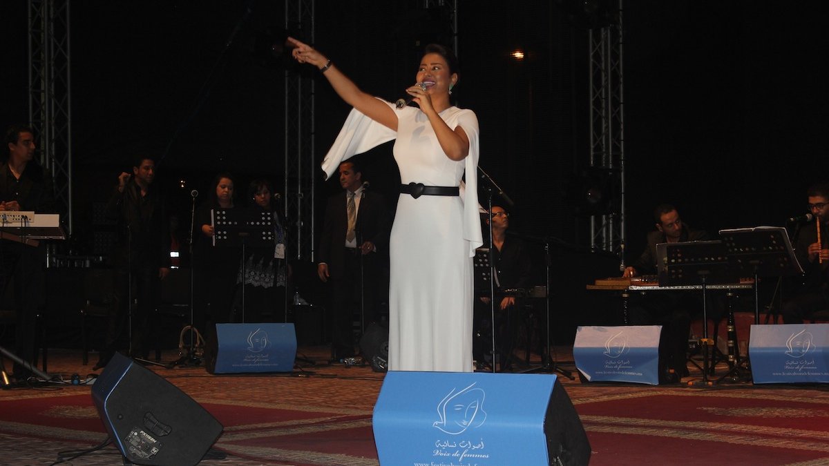 La soirée se poursuit avec la chanteuse égyptienne Sherine Abdelwahab
