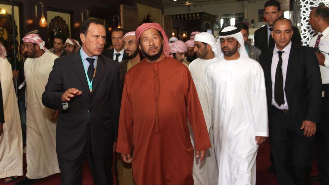 Cheikh Bin Zayed al Nahyan en visite au salon du cheval.
