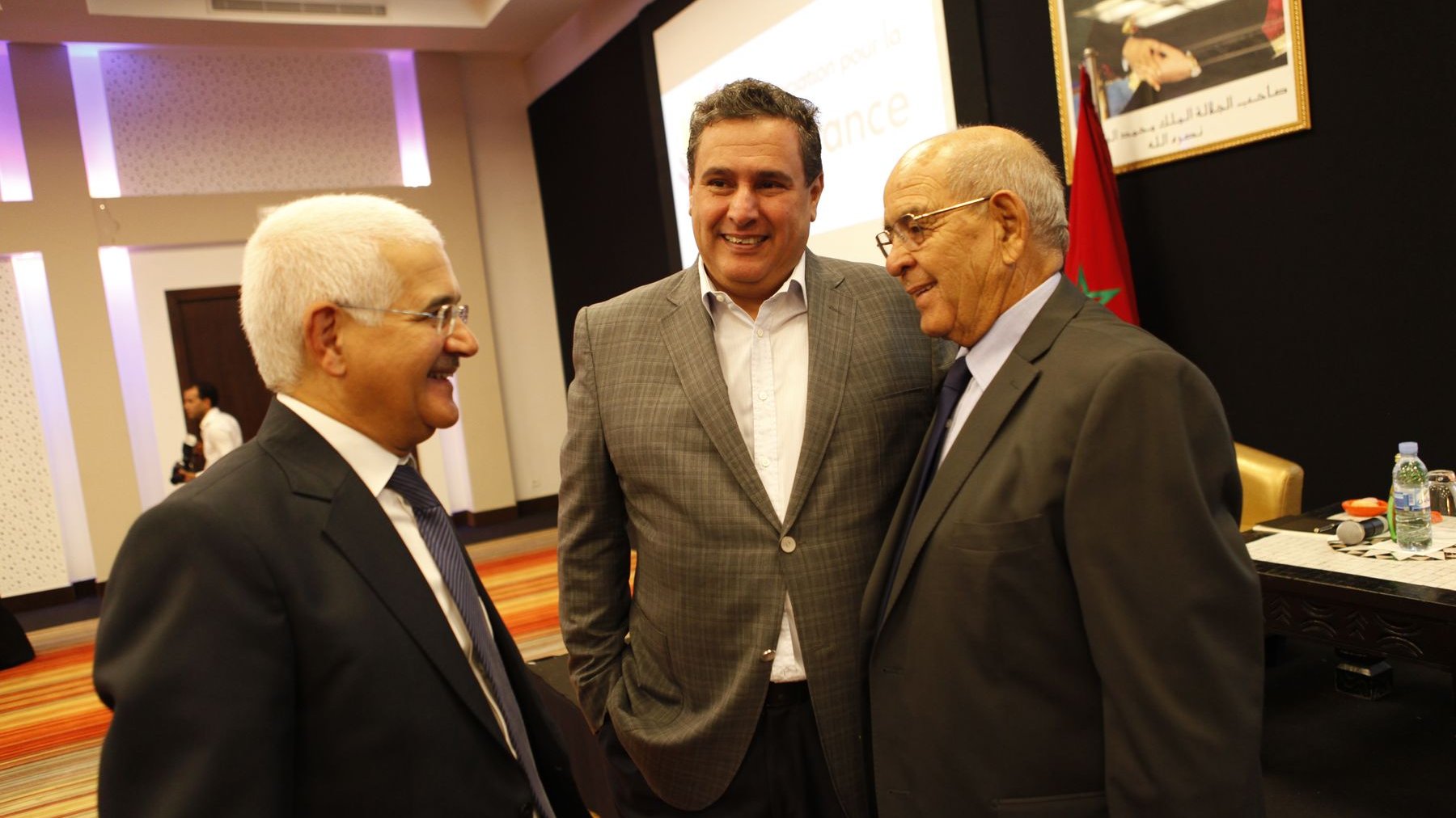 Mohamed El Yazid Zellou, maire d'Agadir, en compagnie de Aziz Akhannouch. Les deux hommes ont été très présents pour le Concert de la Tolérance, et notamment pour ce colloque sur le dialogue des cultures.
