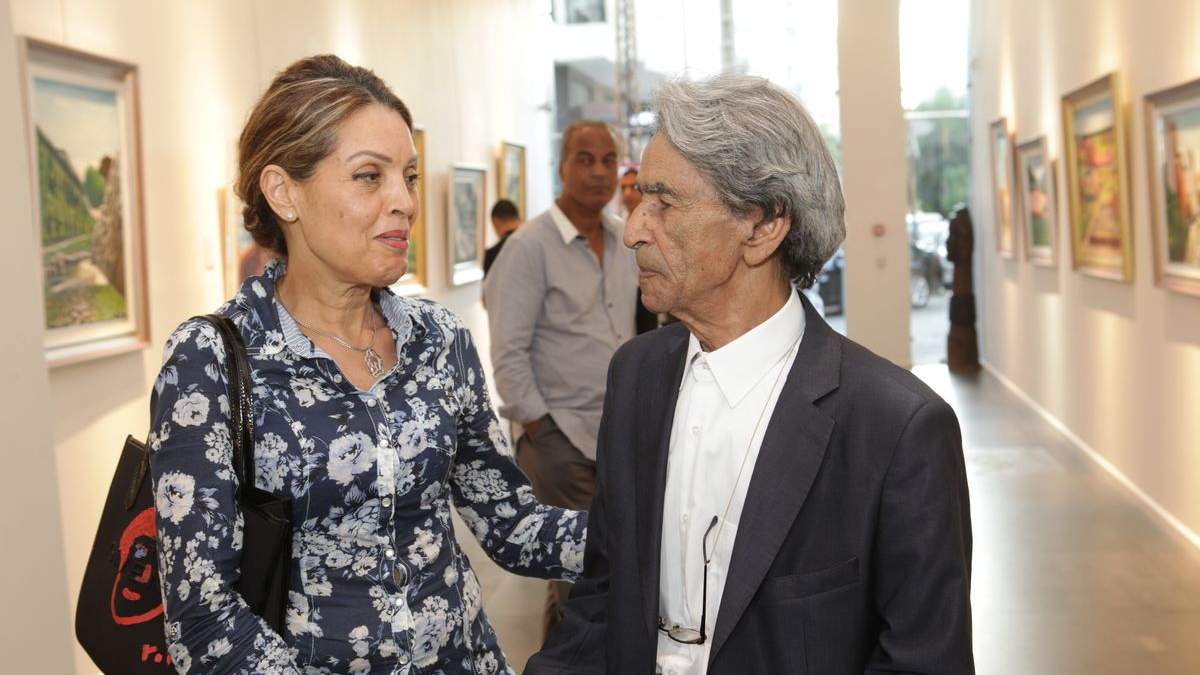 Rabia Aroussi, de la galerie Alif-Ba et Ahmed Krifla.
